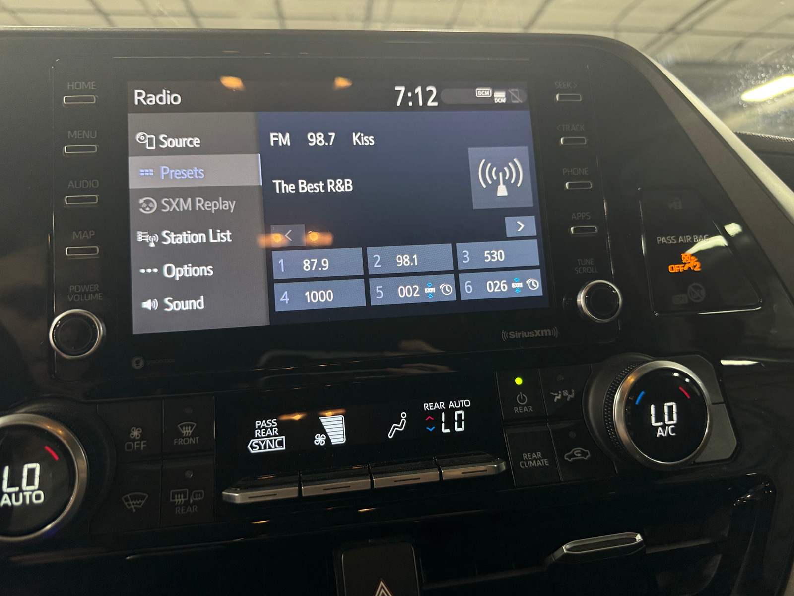 Thumbnail: 2020 Toyota Highlander - 4