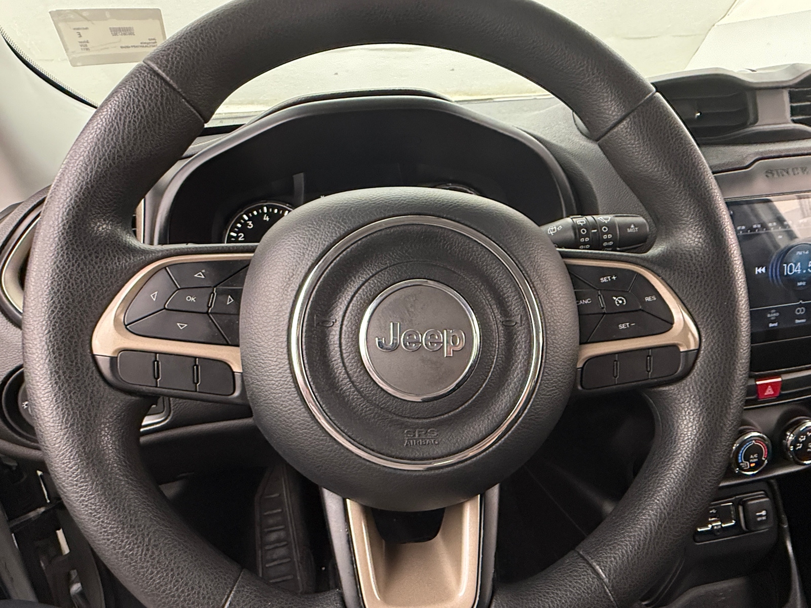 Thumbnail: 2017 Jeep Renegade - 5