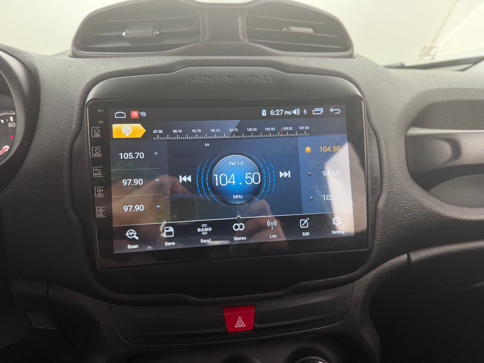 Thumbnail: 2017 Jeep Renegade - 4