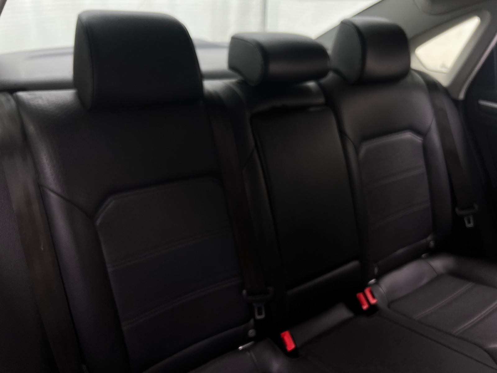 Thumbnail: 2016 Volkswagen Passat - 6