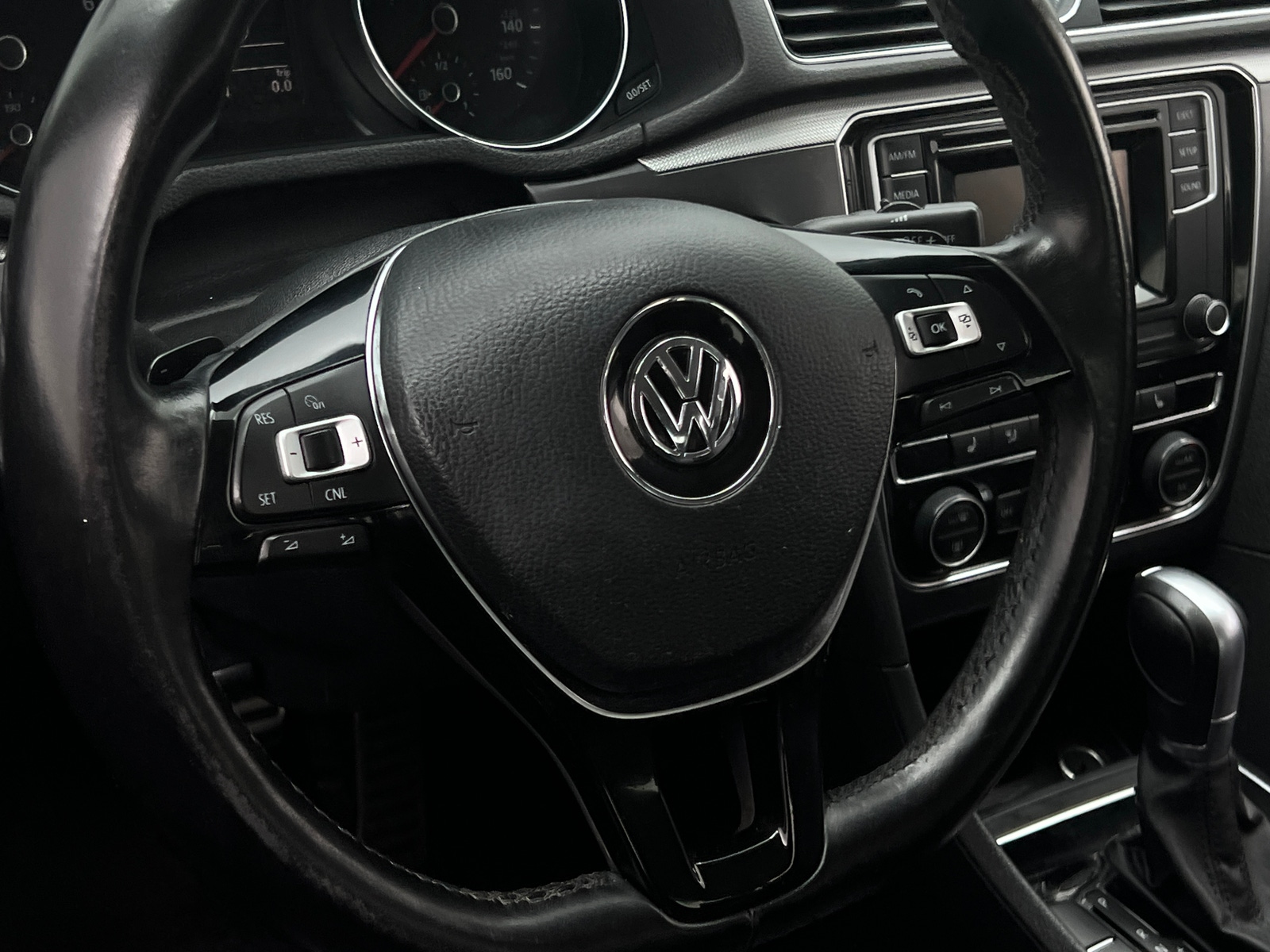 Thumbnail: 2016 Volkswagen Passat - 5