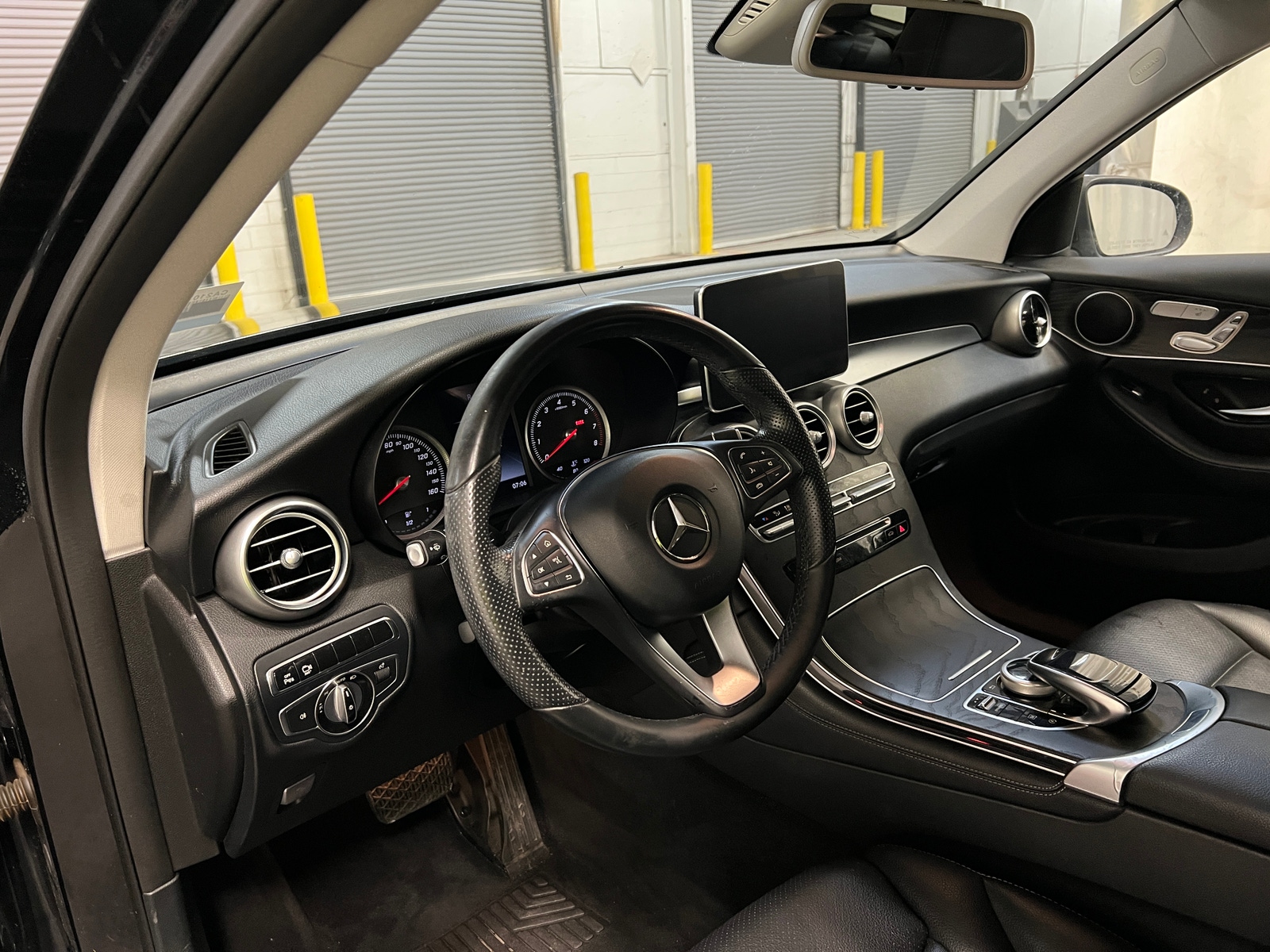 Thumbnail: 2016 Mercedes-Benz GLC - 2