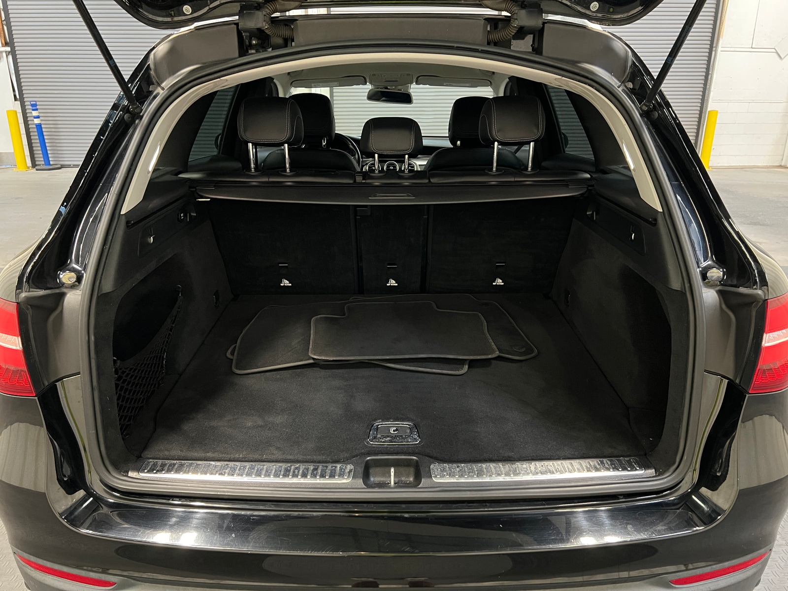 Thumbnail: 2016 Mercedes-Benz GLC - 6