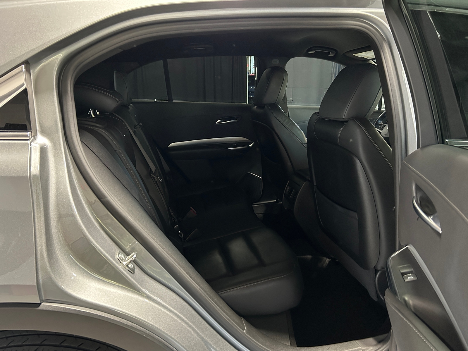 Thumbnail: 2023 Cadillac XT4 - 5