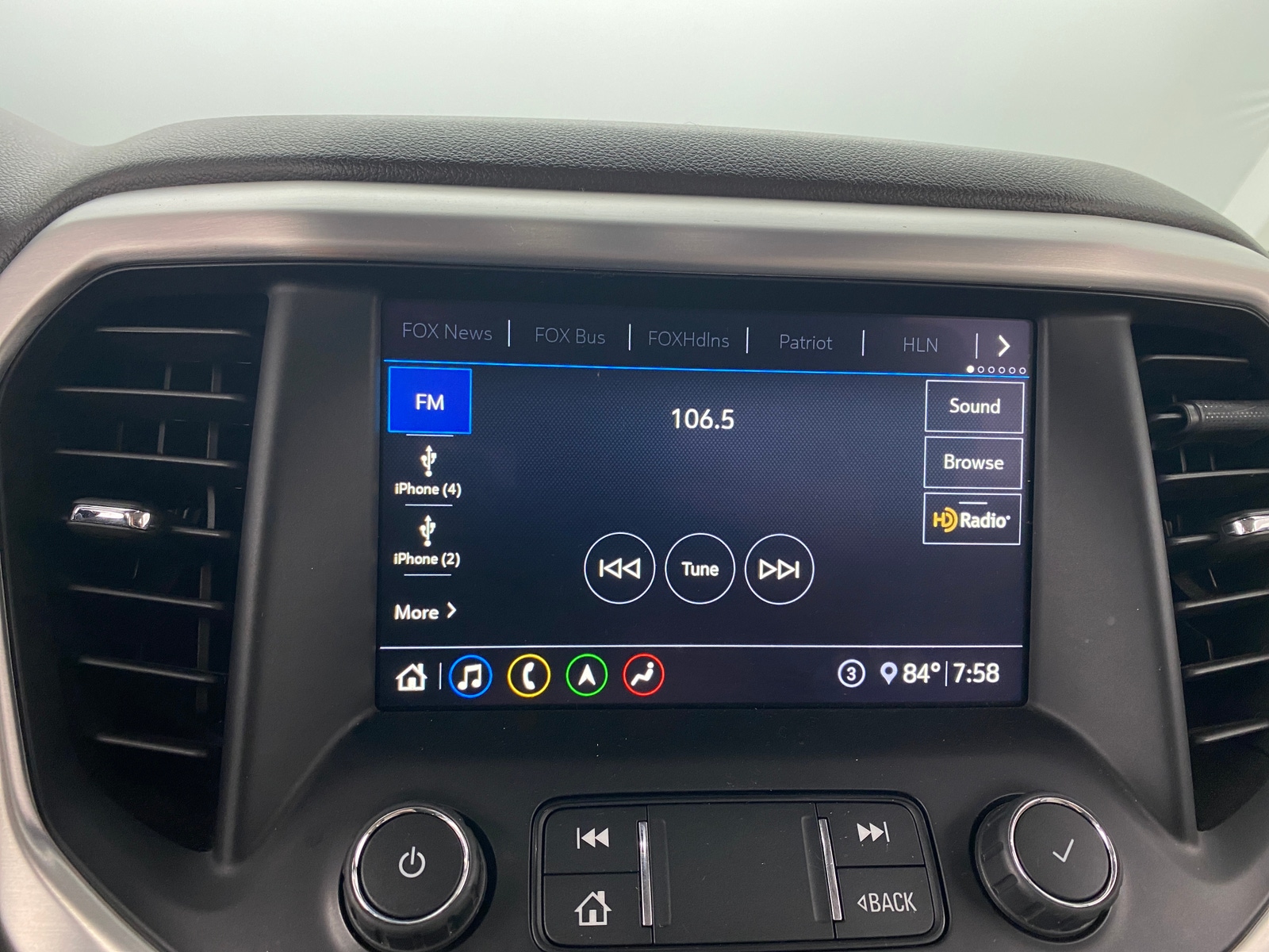 Thumbnail: 2020 GMC Acadia - 3