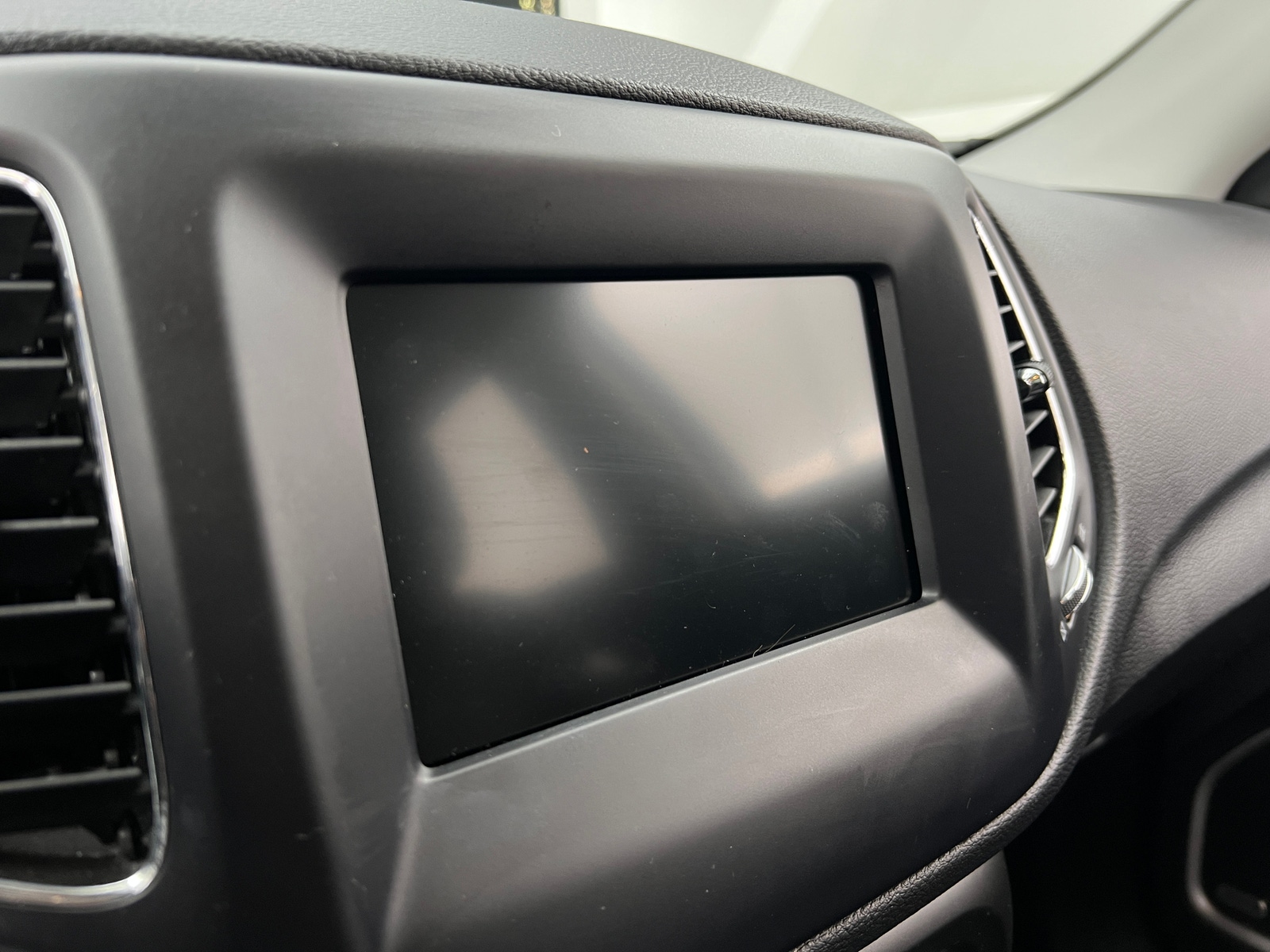 Thumbnail: 2021 Jeep Compass - 4
