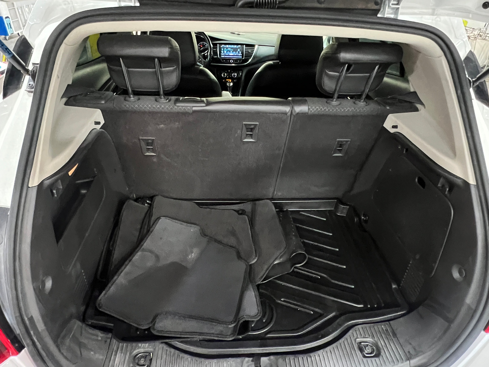 Thumbnail: 2019 Buick Encore - 6