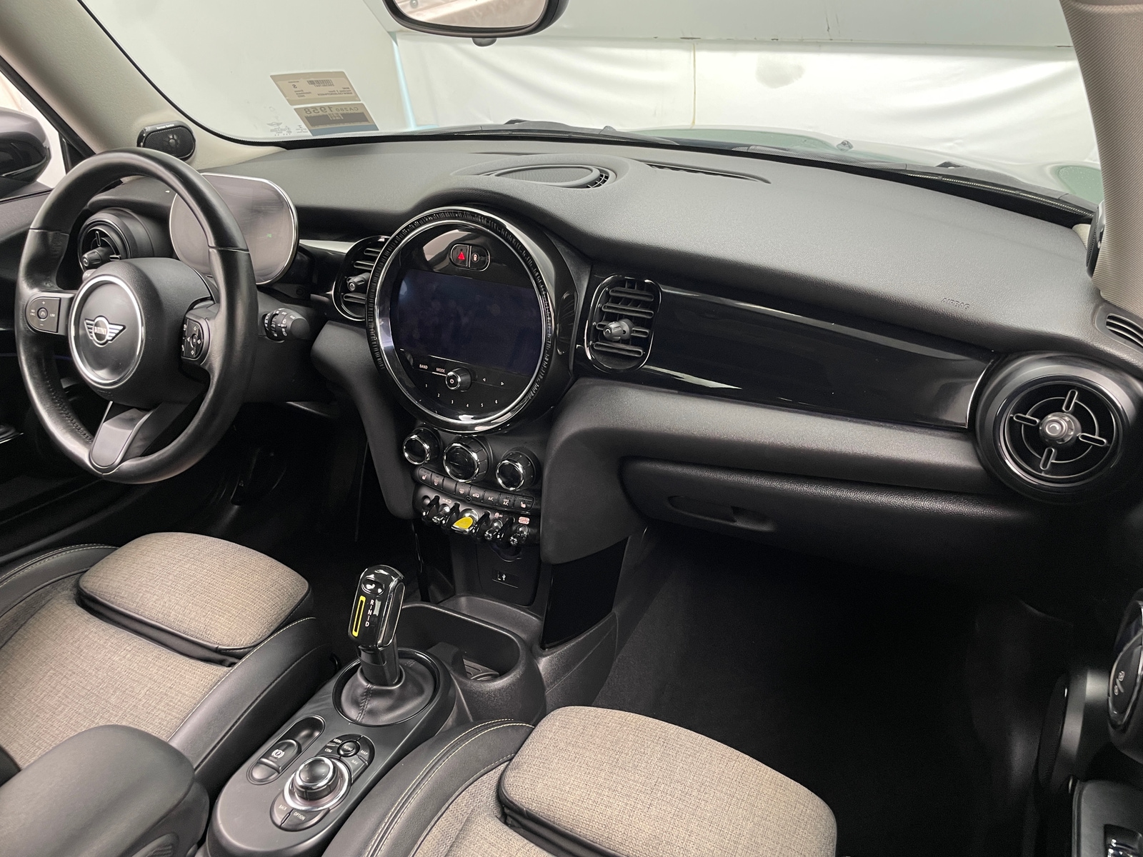 Thumbnail: 2022 MINI Cooper Hardtop - 2