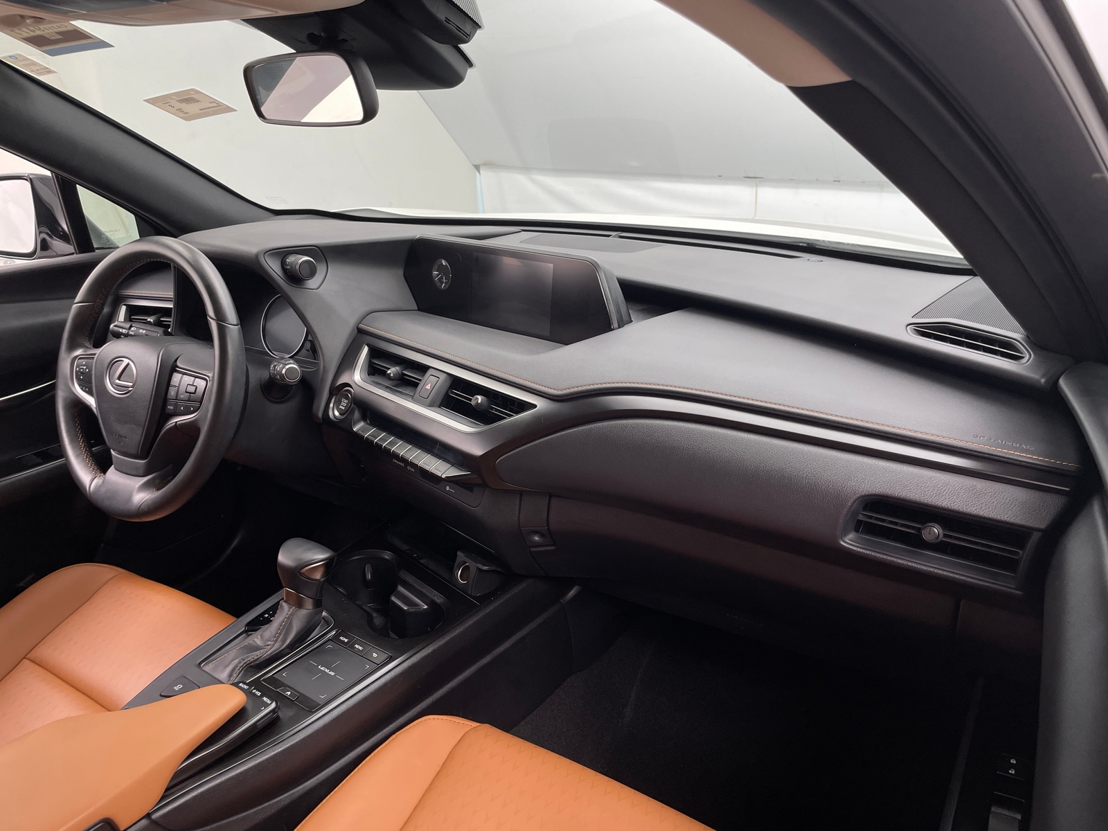 Thumbnail: 2022 Lexus UX - 3