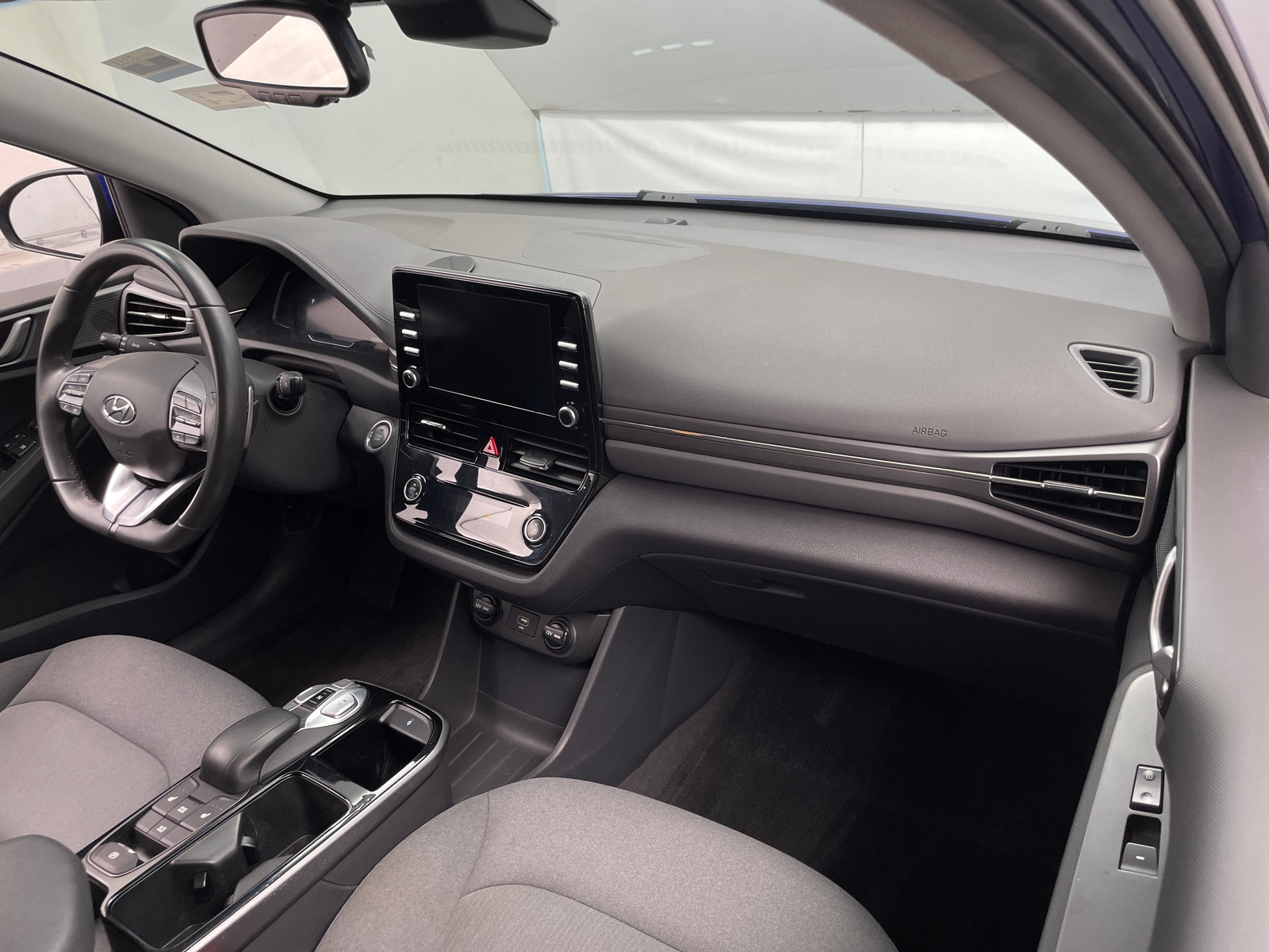 Thumbnail: 2021 Hyundai Ioniq - 3