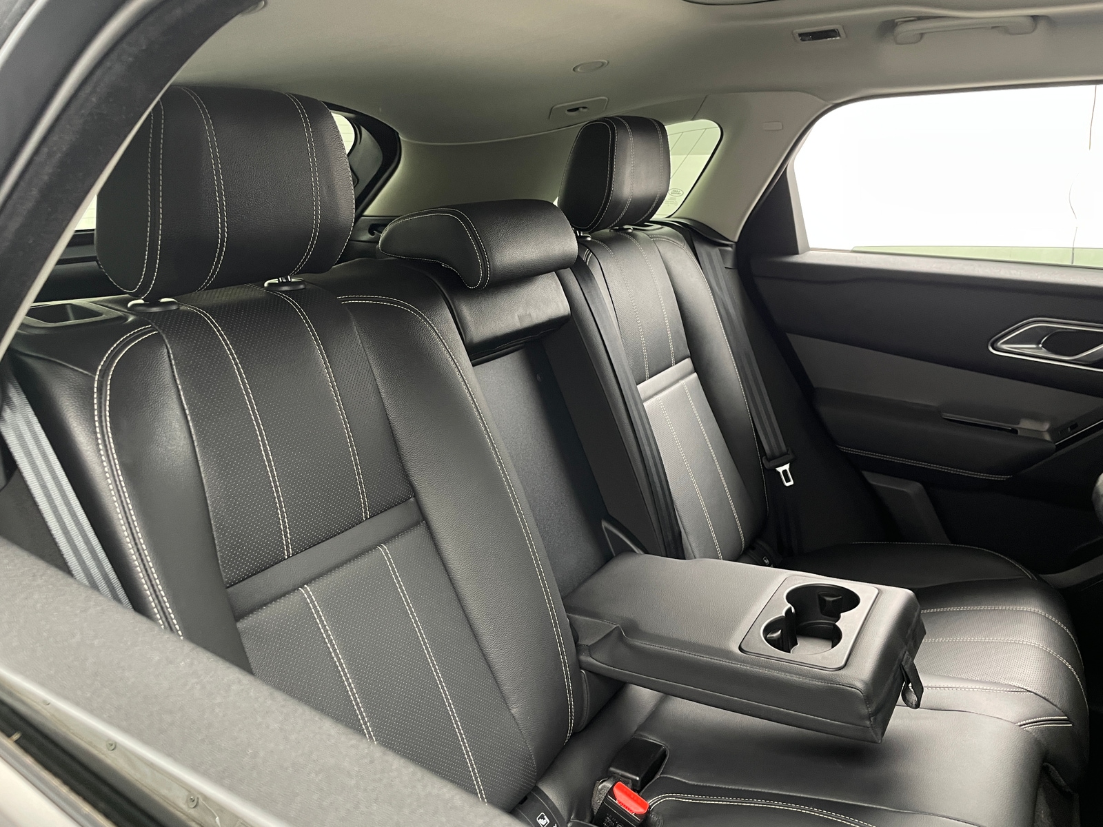 Thumbnail: 2021 Land Rover Range Rover Velar - 5