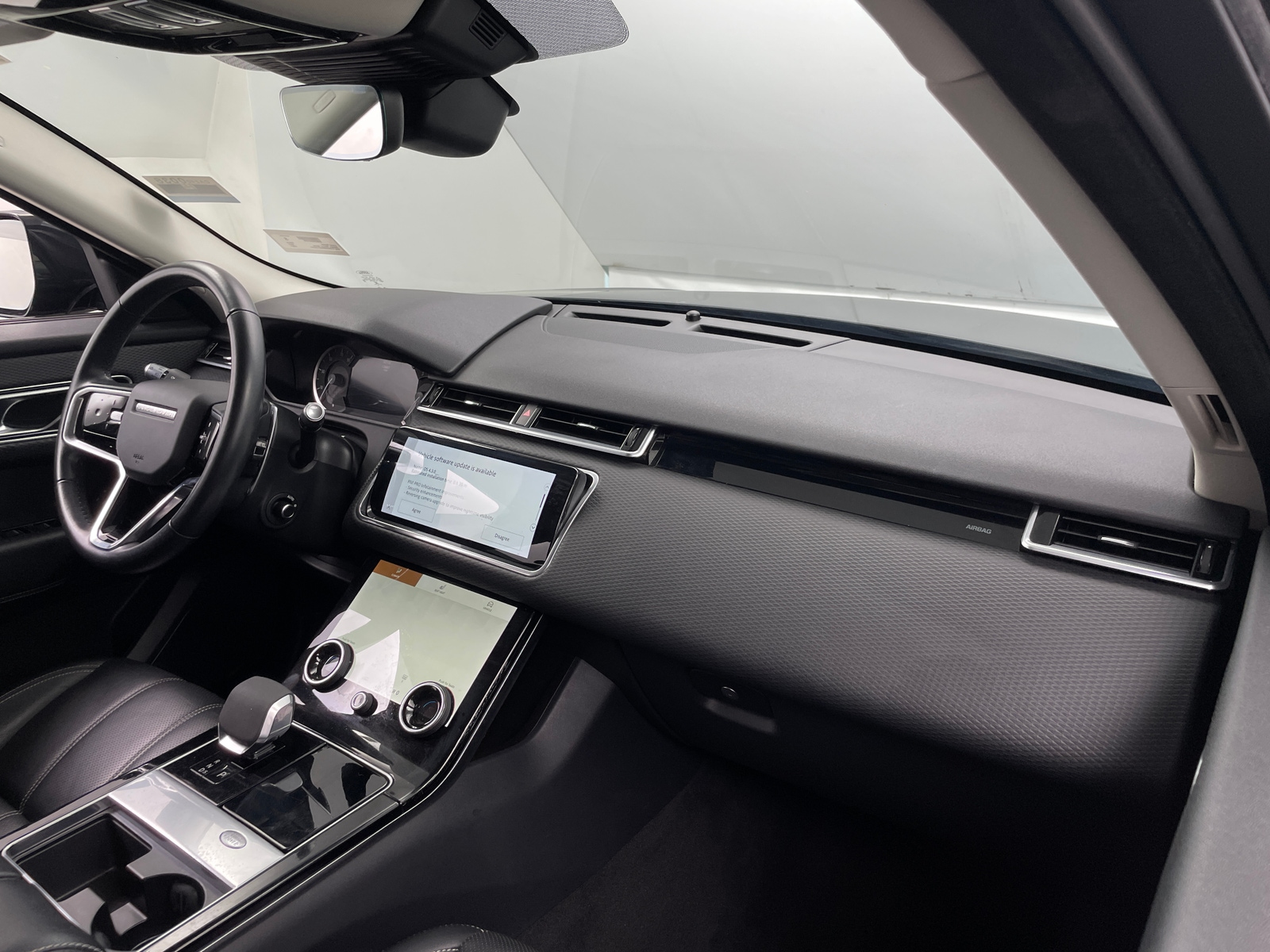 Thumbnail: 2021 Land Rover Range Rover Velar - 2