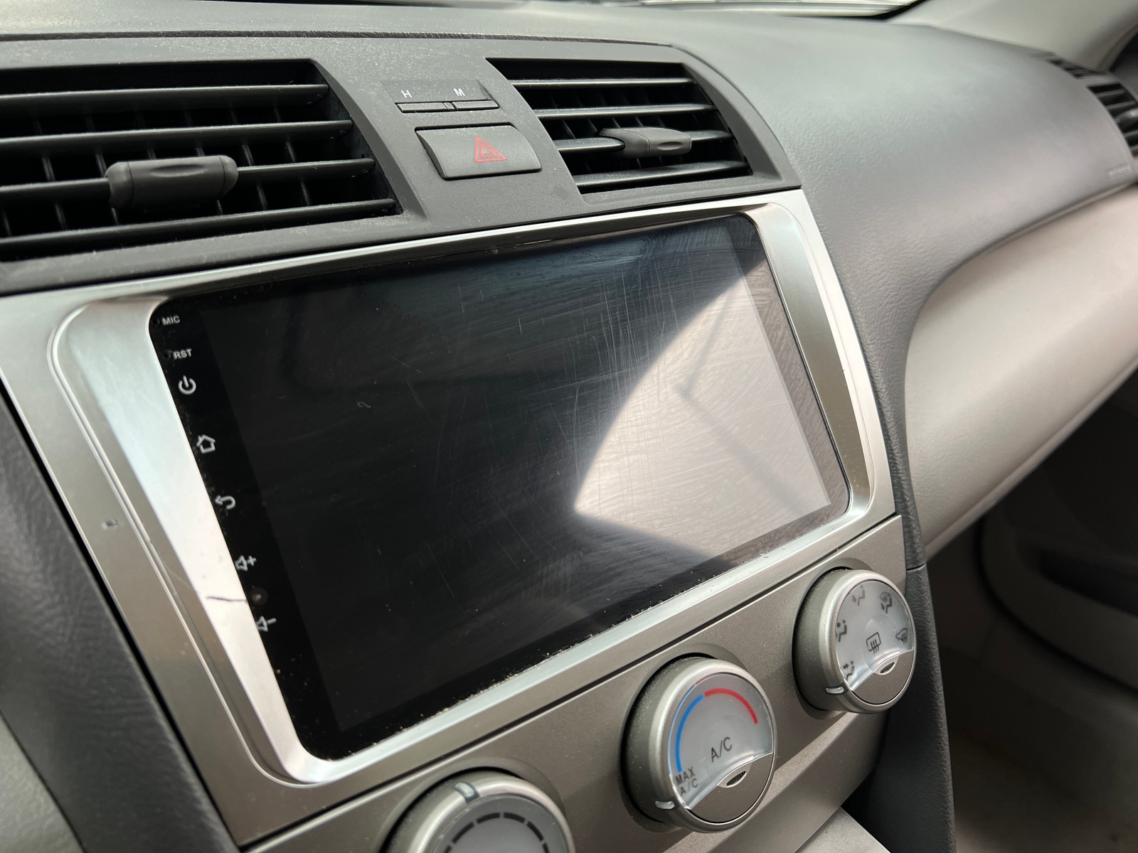 Thumbnail: 2011 Toyota Camry - 4