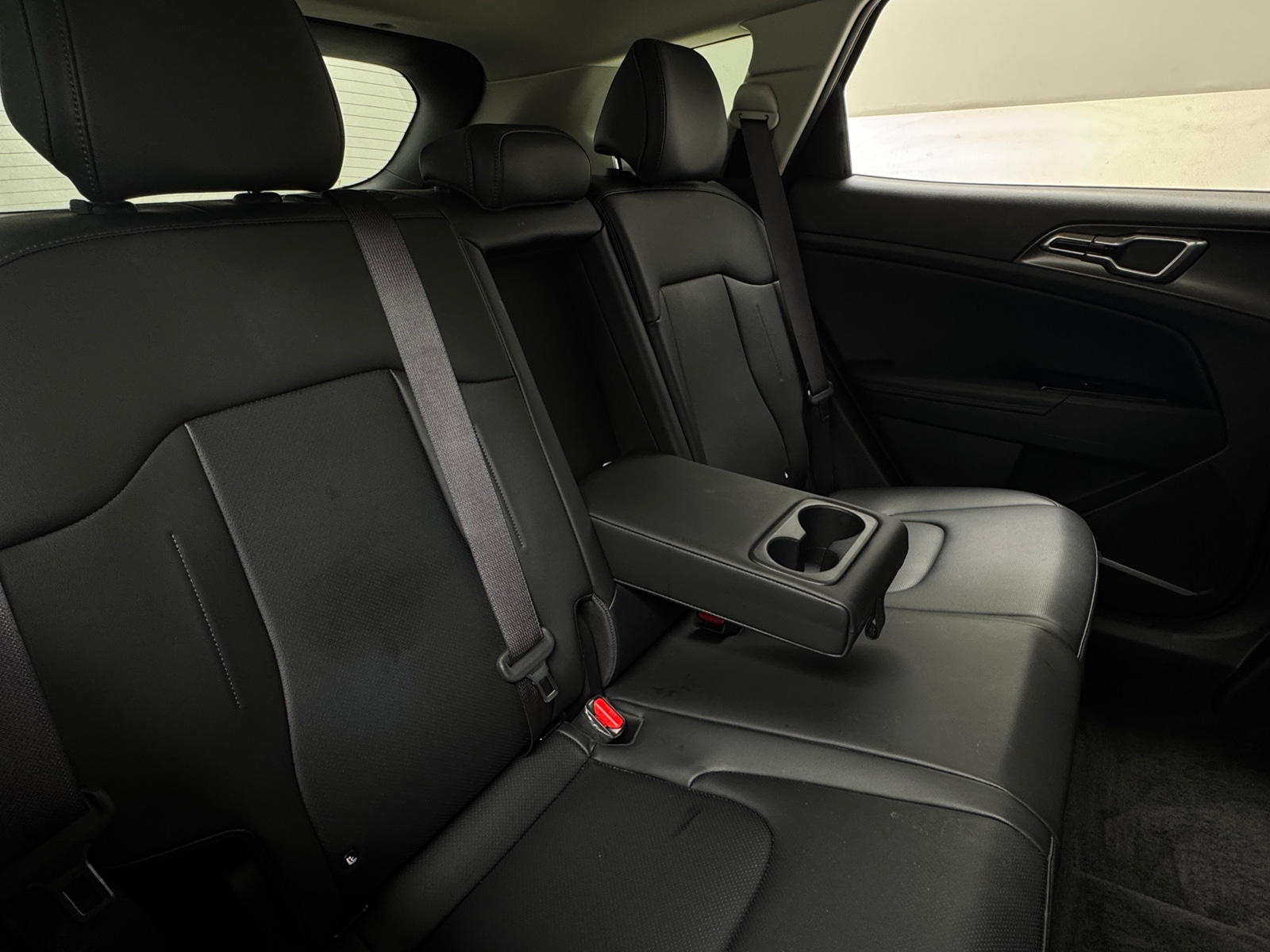 Thumbnail: 2023 Kia Sportage - 5
