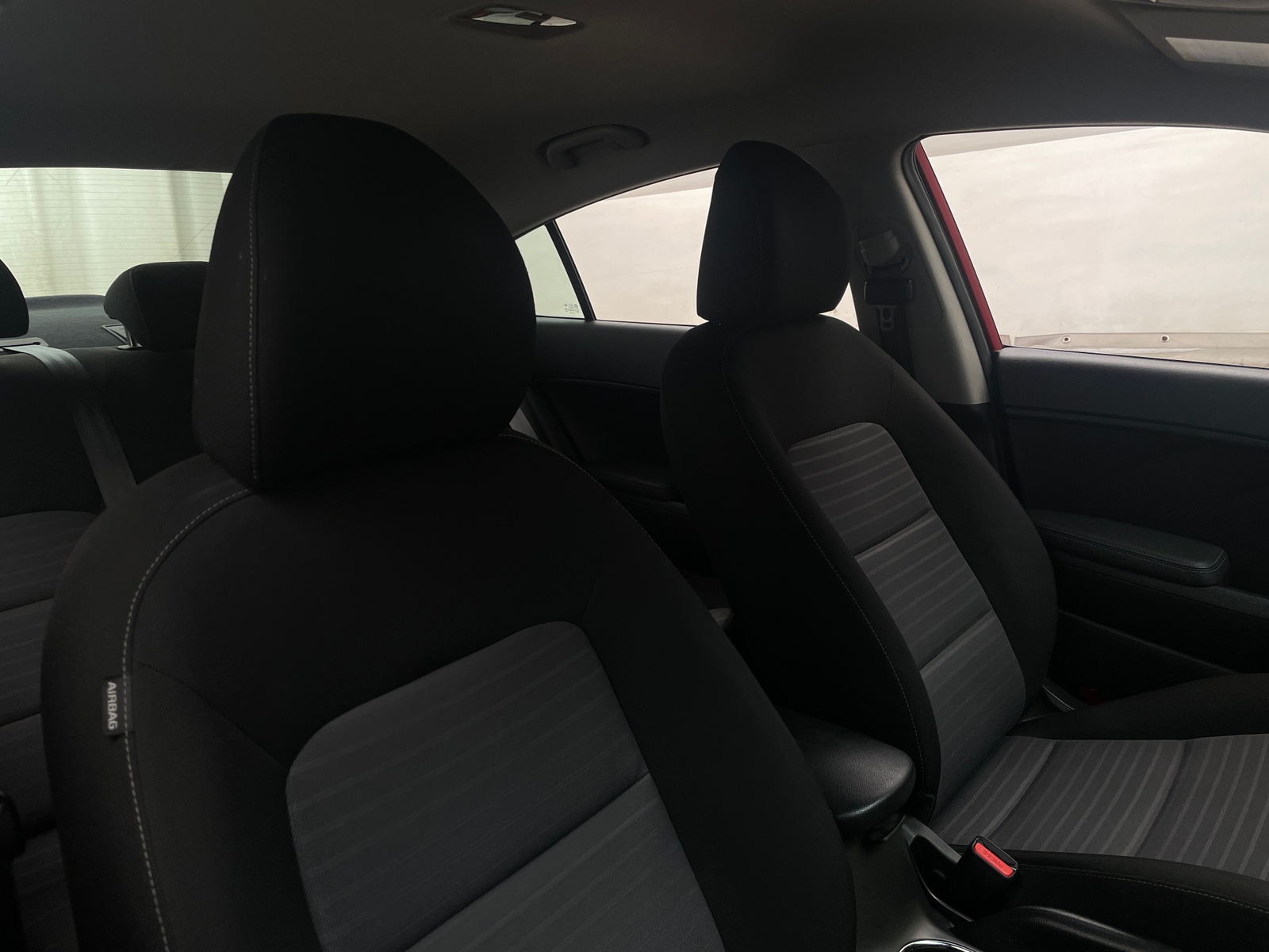 Thumbnail: 2017 Kia Forte - 2