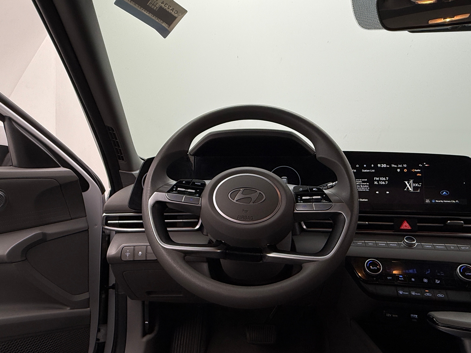 Thumbnail: 2024 Hyundai Elantra - 5