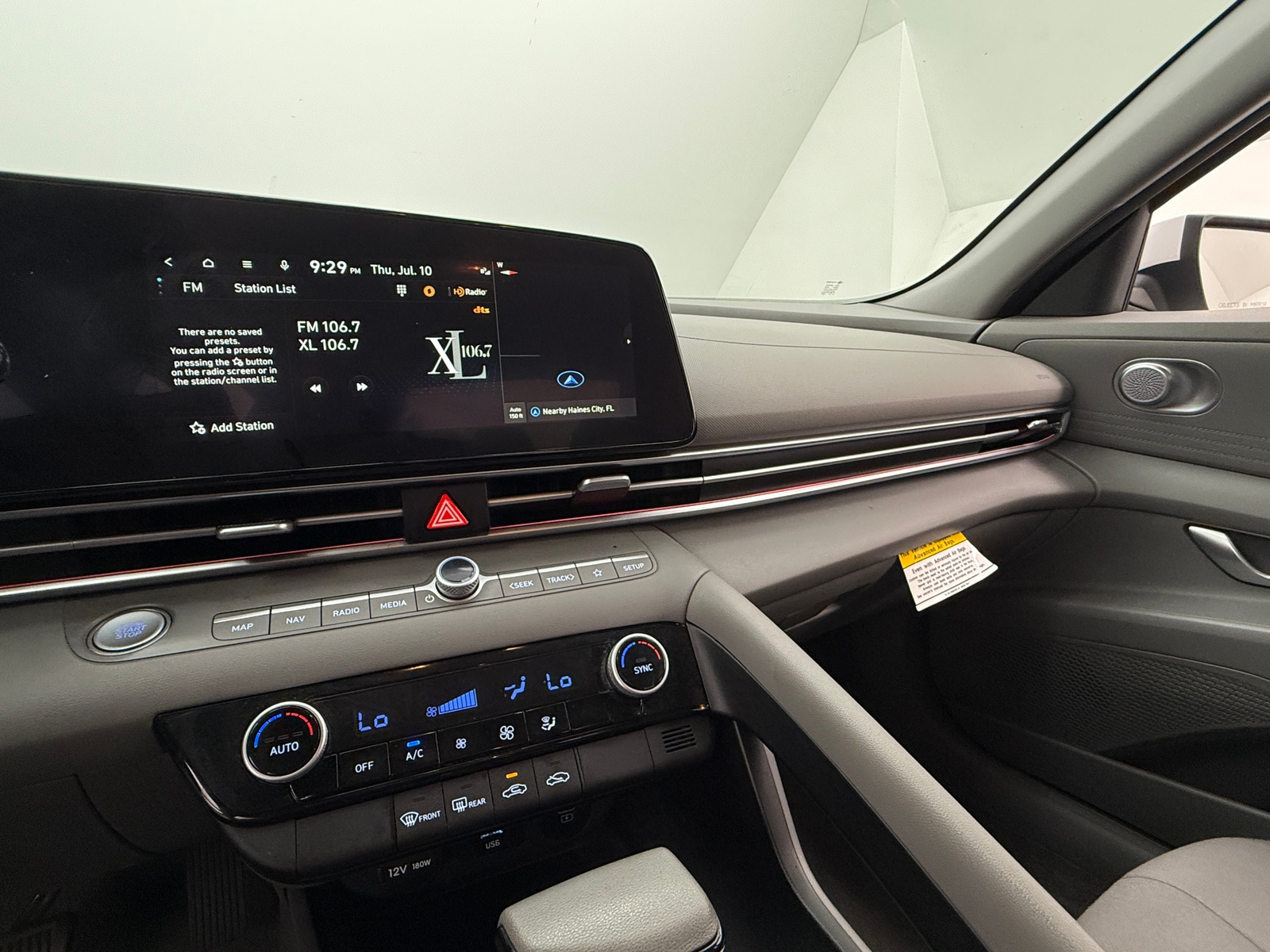Thumbnail: 2024 Hyundai Elantra - 4