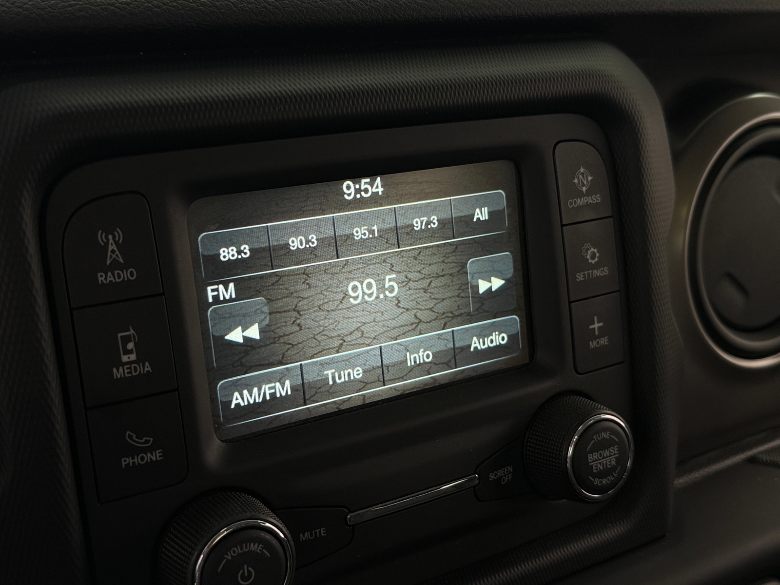 Thumbnail: 2019 Jeep Wrangler - 4