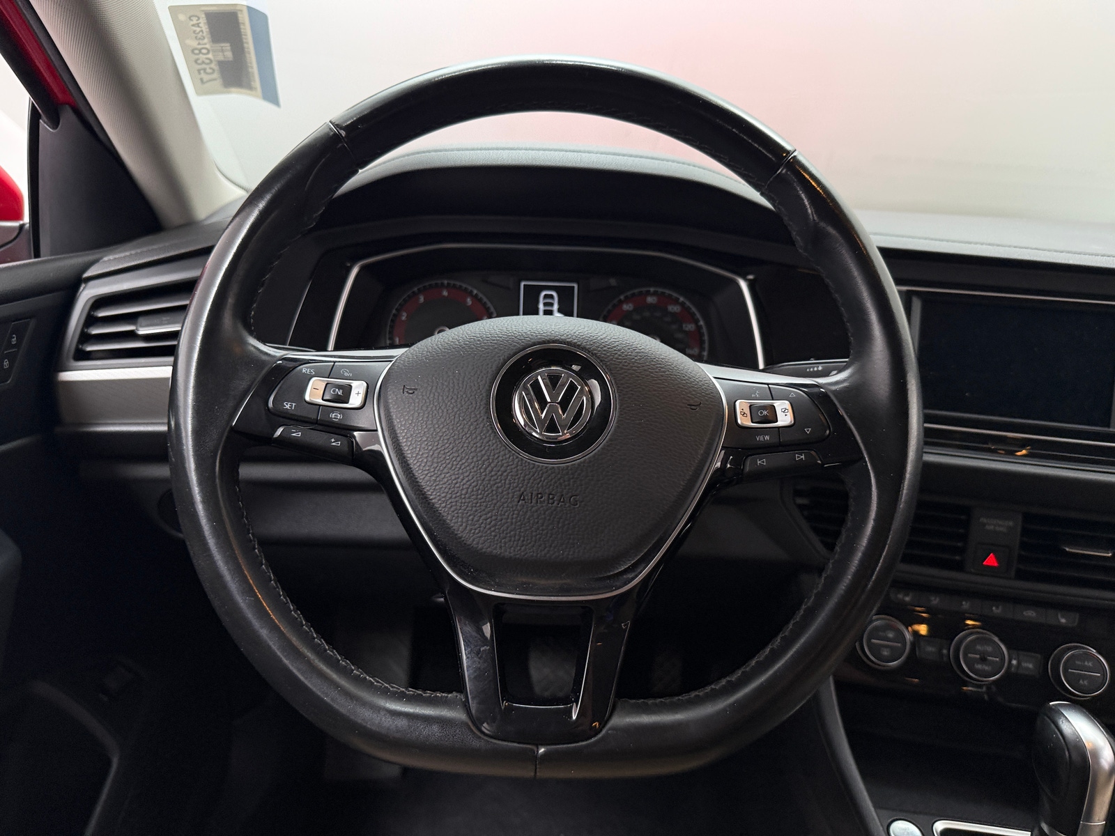 Thumbnail: 2019 Volkswagen Jetta - 4