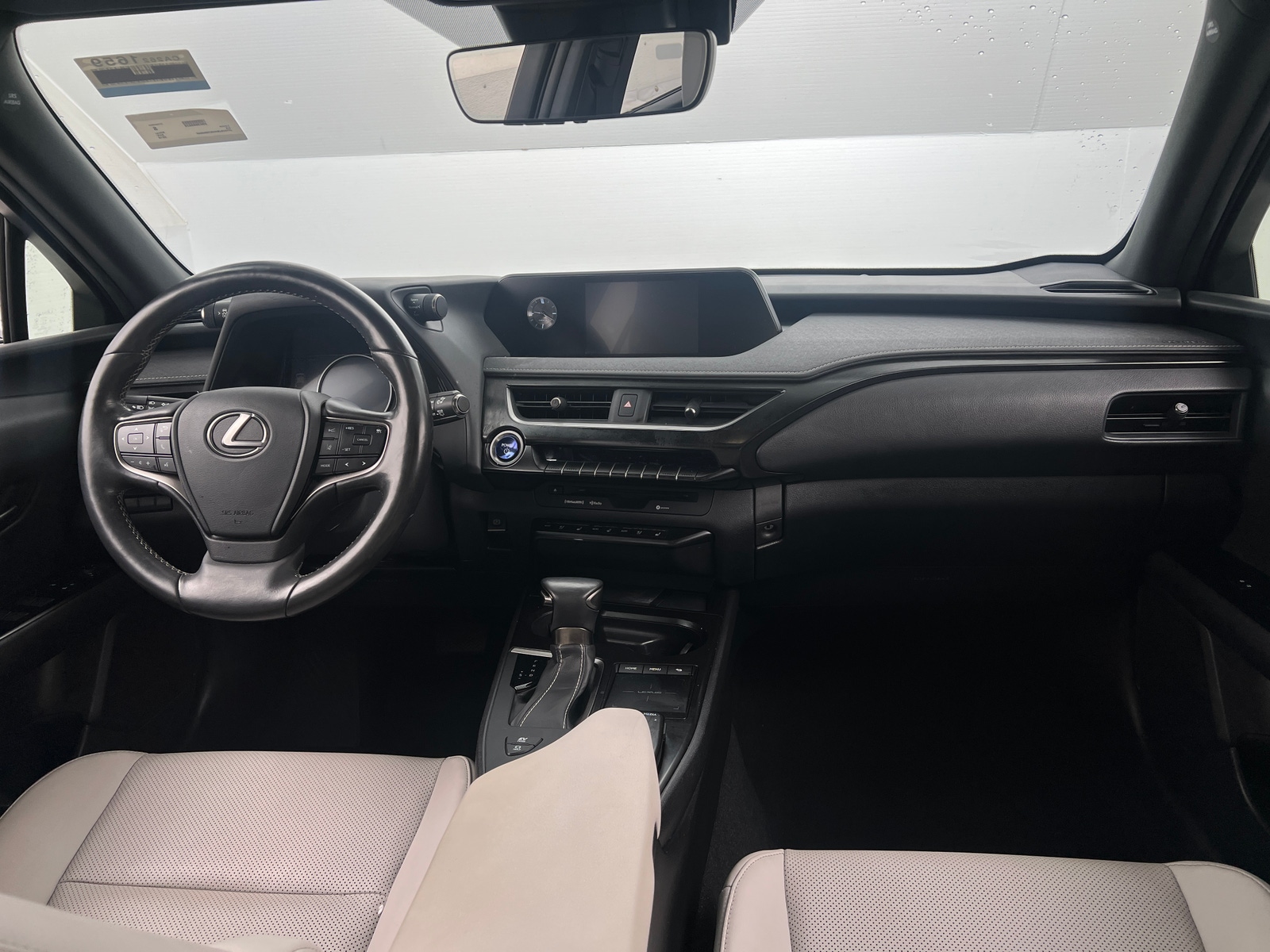 Thumbnail: 2019 Lexus UX - 3