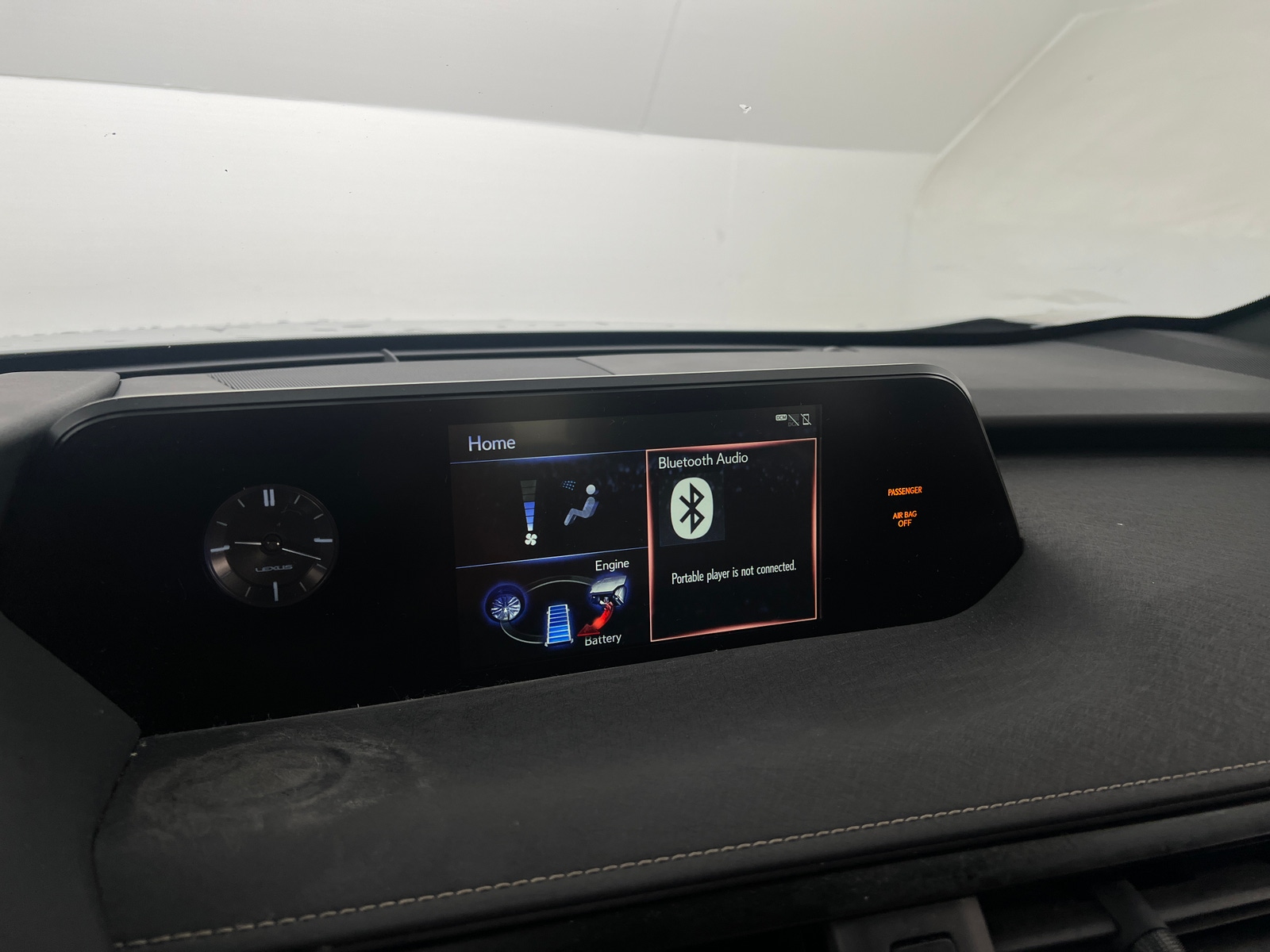 Thumbnail: 2019 Lexus UX - 4