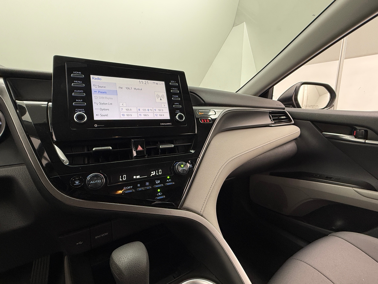Thumbnail: 2022 Toyota Camry - 4