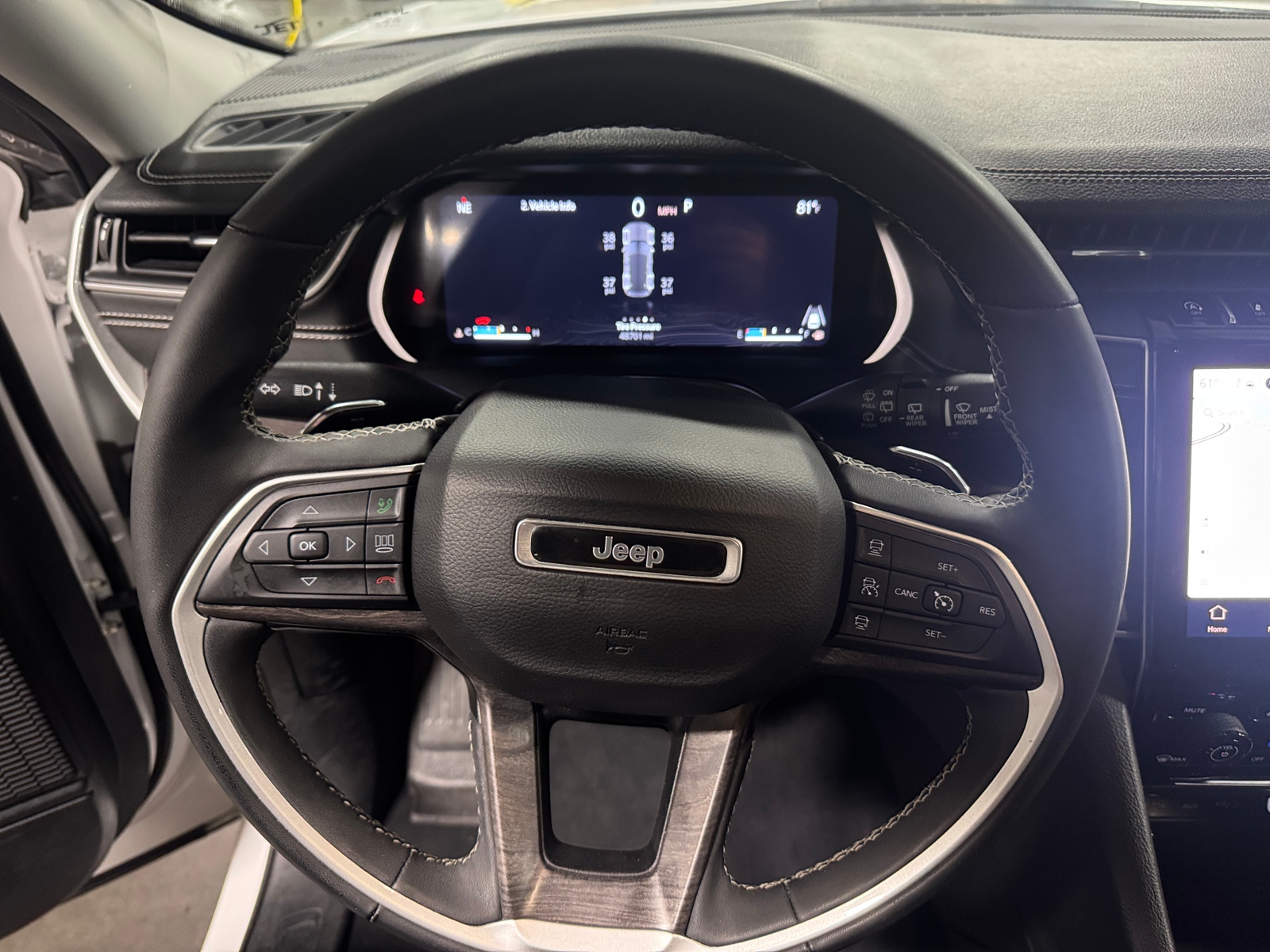 Thumbnail: 2023 Jeep Grand Cherokee - 4
