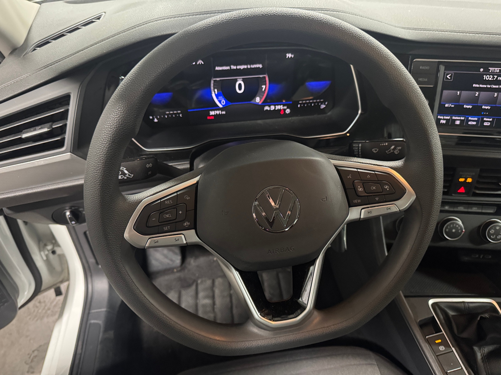 Thumbnail: 2023 Volkswagen Jetta - 5