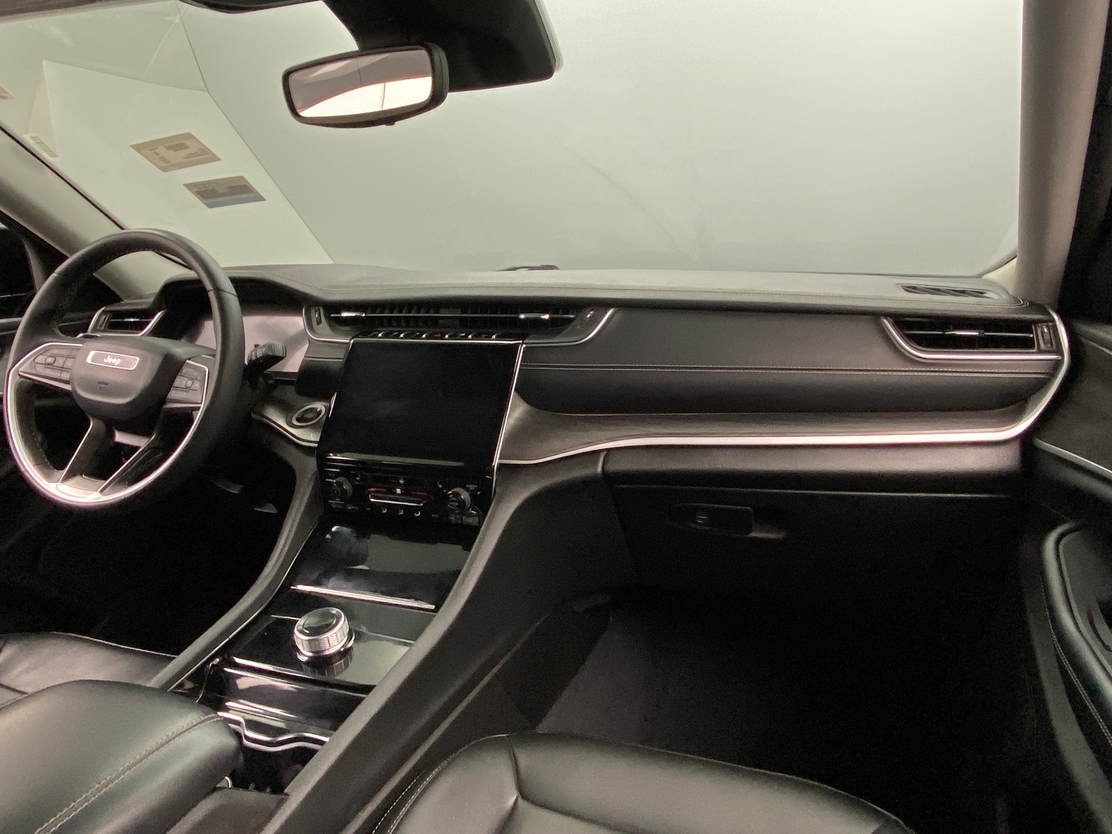 Thumbnail: 2023 Jeep Grand Cherokee L - 2