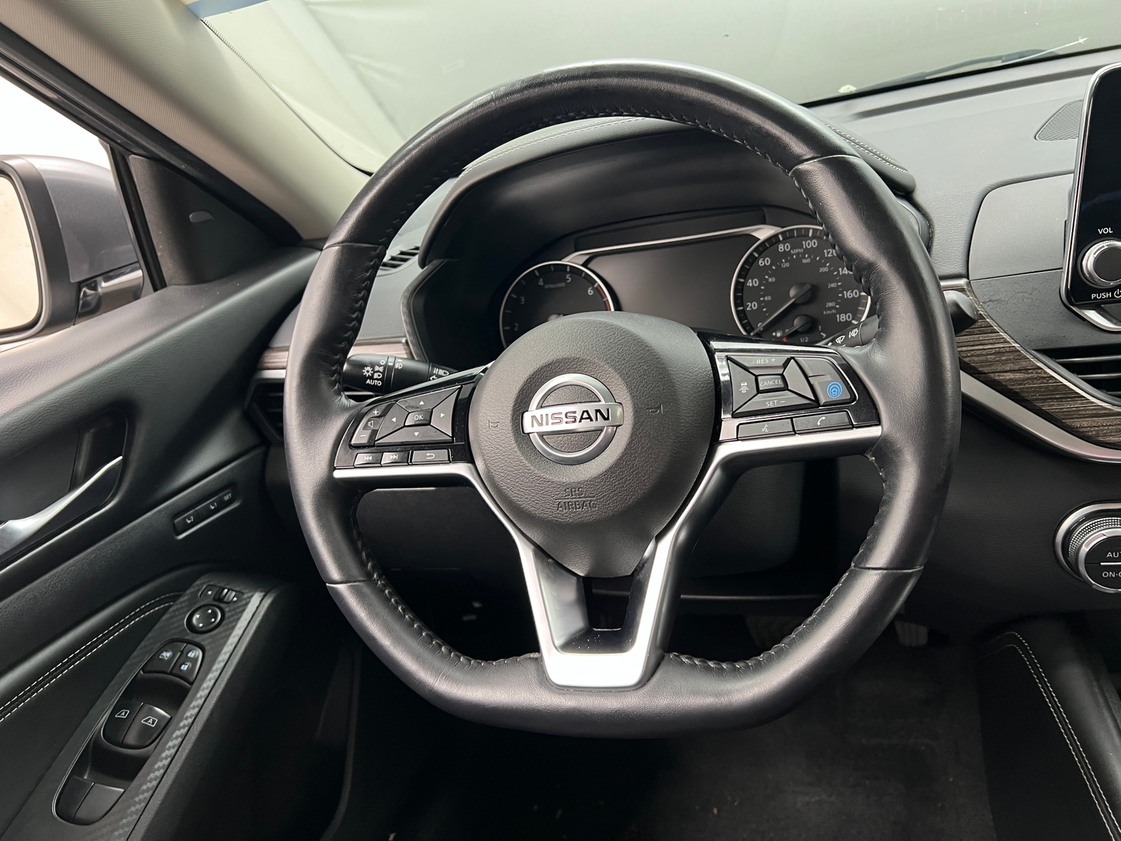 Thumbnail: 2019 Nissan Altima - 4
