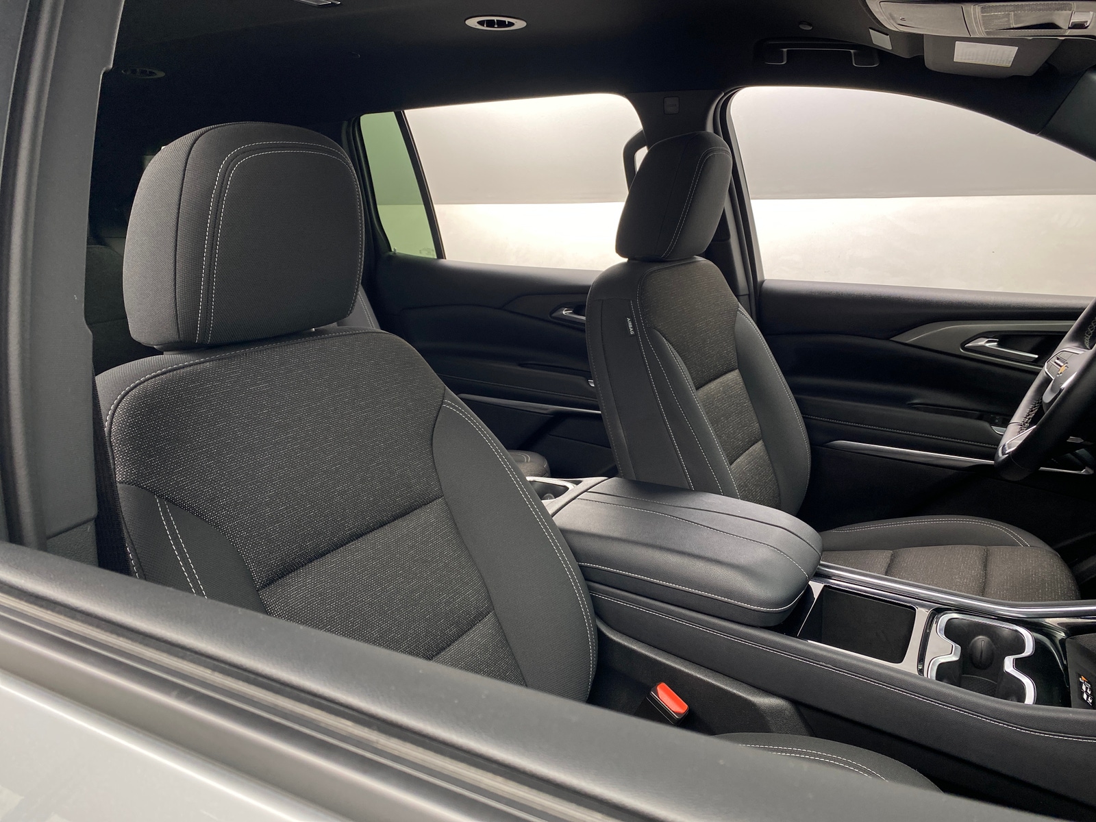 Thumbnail: 2025 Chevrolet Traverse - 2