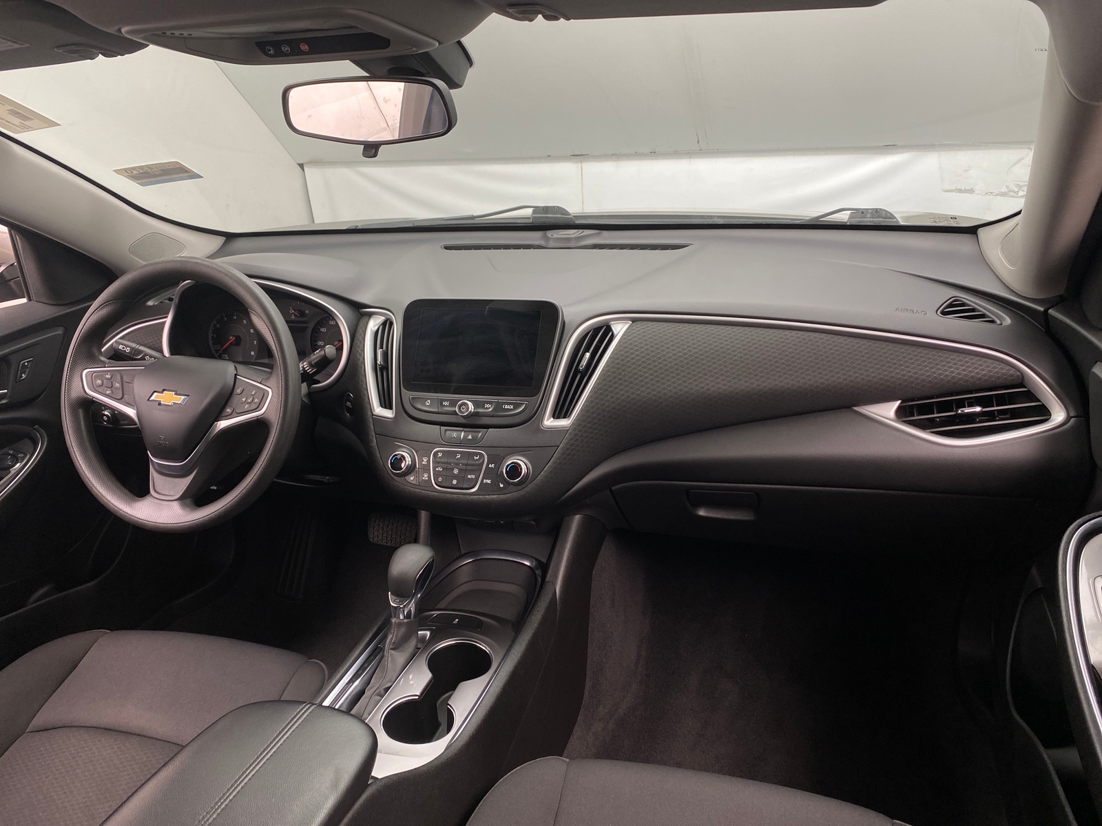 Thumbnail: 2022 Chevrolet Malibu - 3
