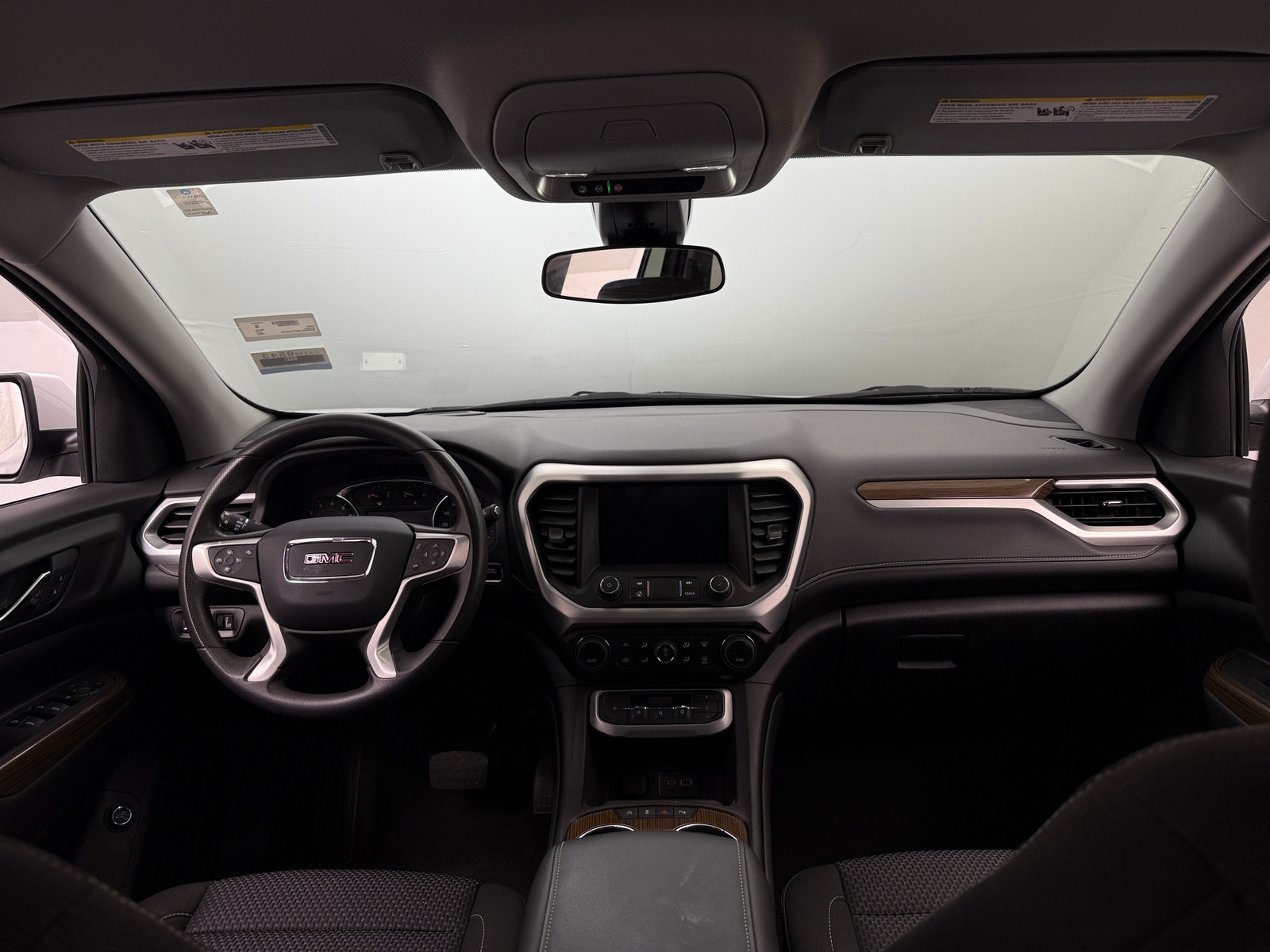 Thumbnail: 2023 GMC Acadia - 3