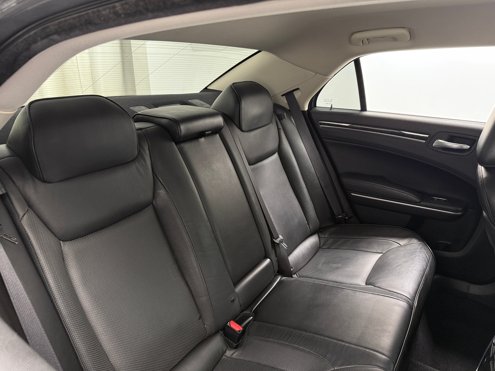Thumbnail: 2019 Chrysler 300 - 6