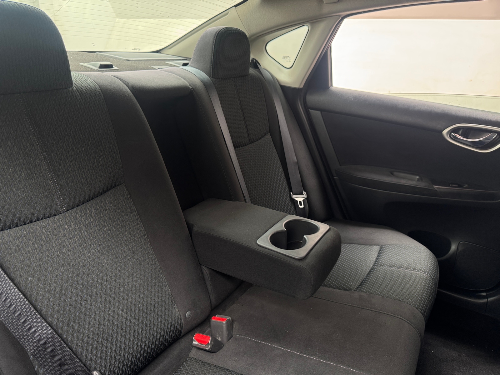 Thumbnail: 2015 Nissan Sentra - 6