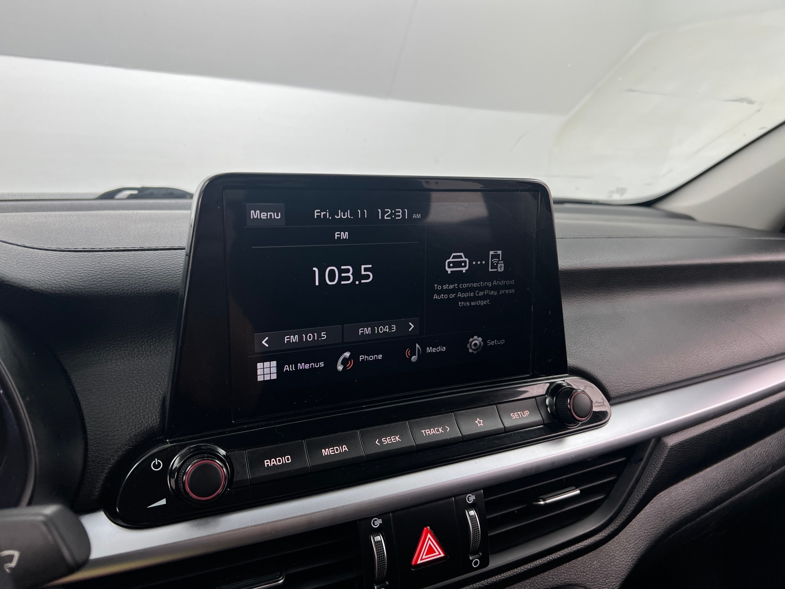 Thumbnail: 2022 Kia Forte - 4