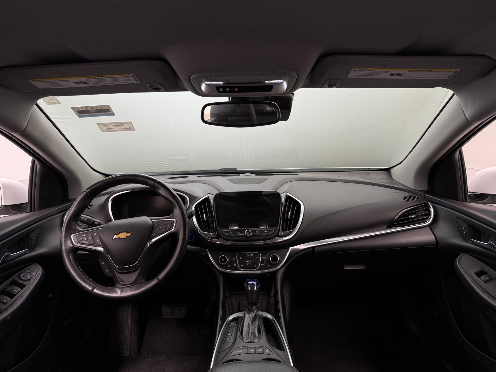 Thumbnail: 2017 Chevrolet Volt - 2