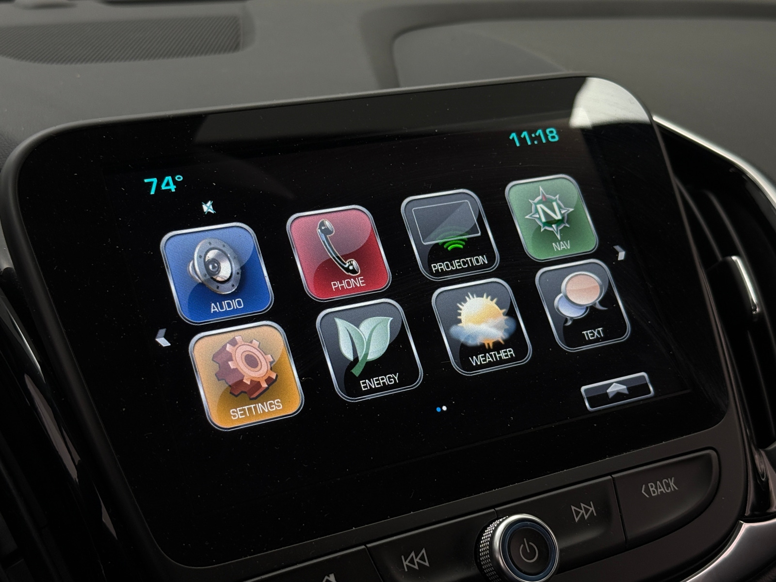 Thumbnail: 2017 Chevrolet Volt - 3