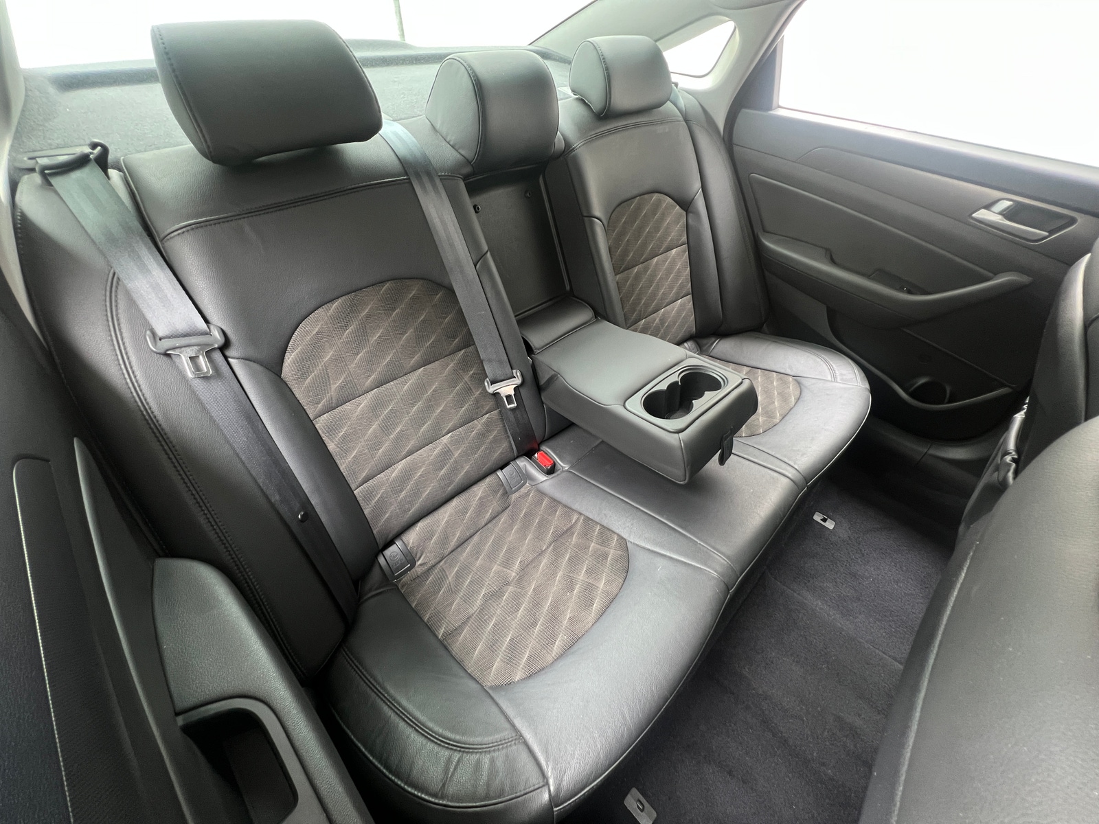 Thumbnail: 2017 Hyundai Sonata - 6