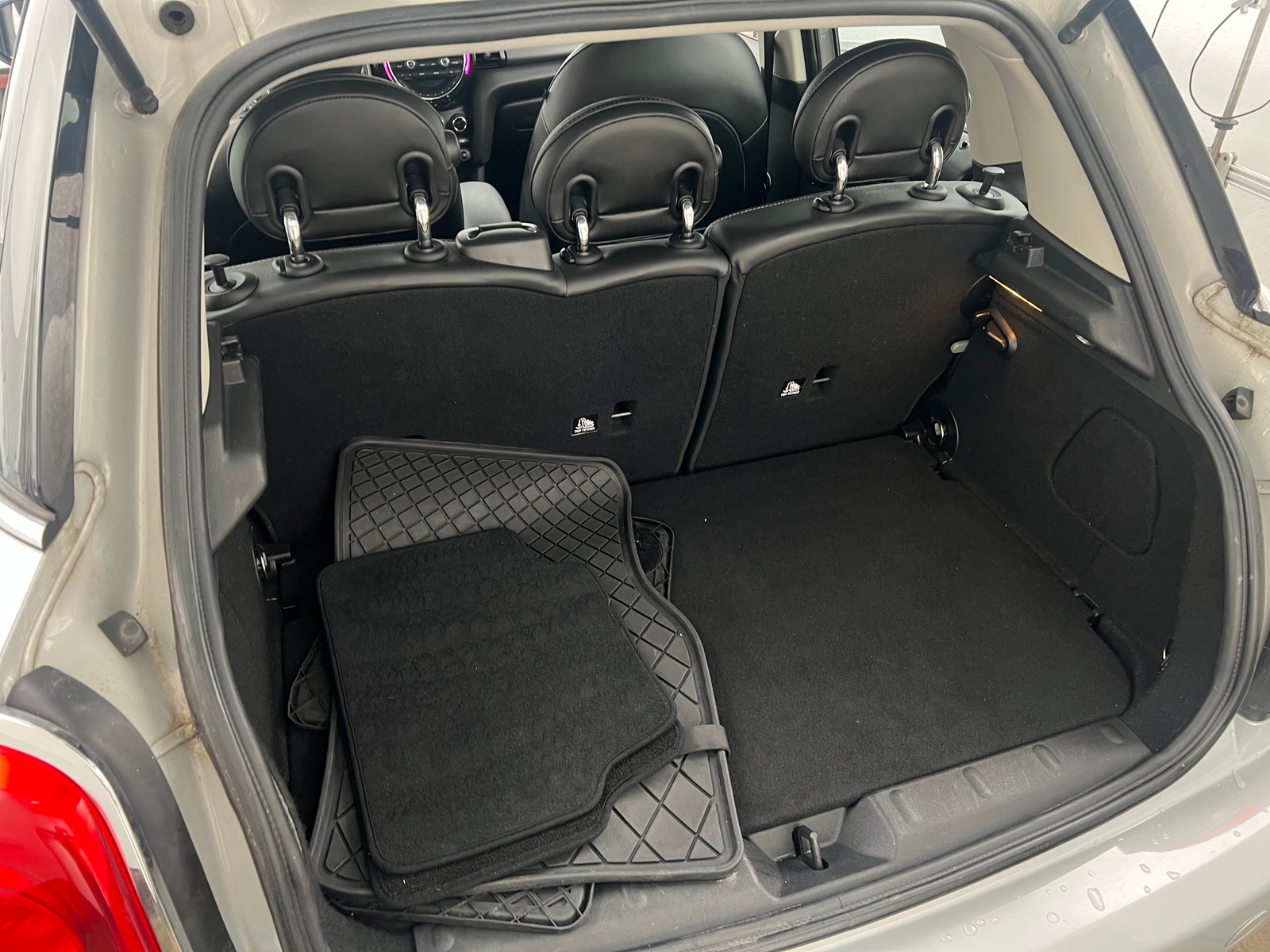 Thumbnail: 2015 MINI Cooper Hardtop - 6