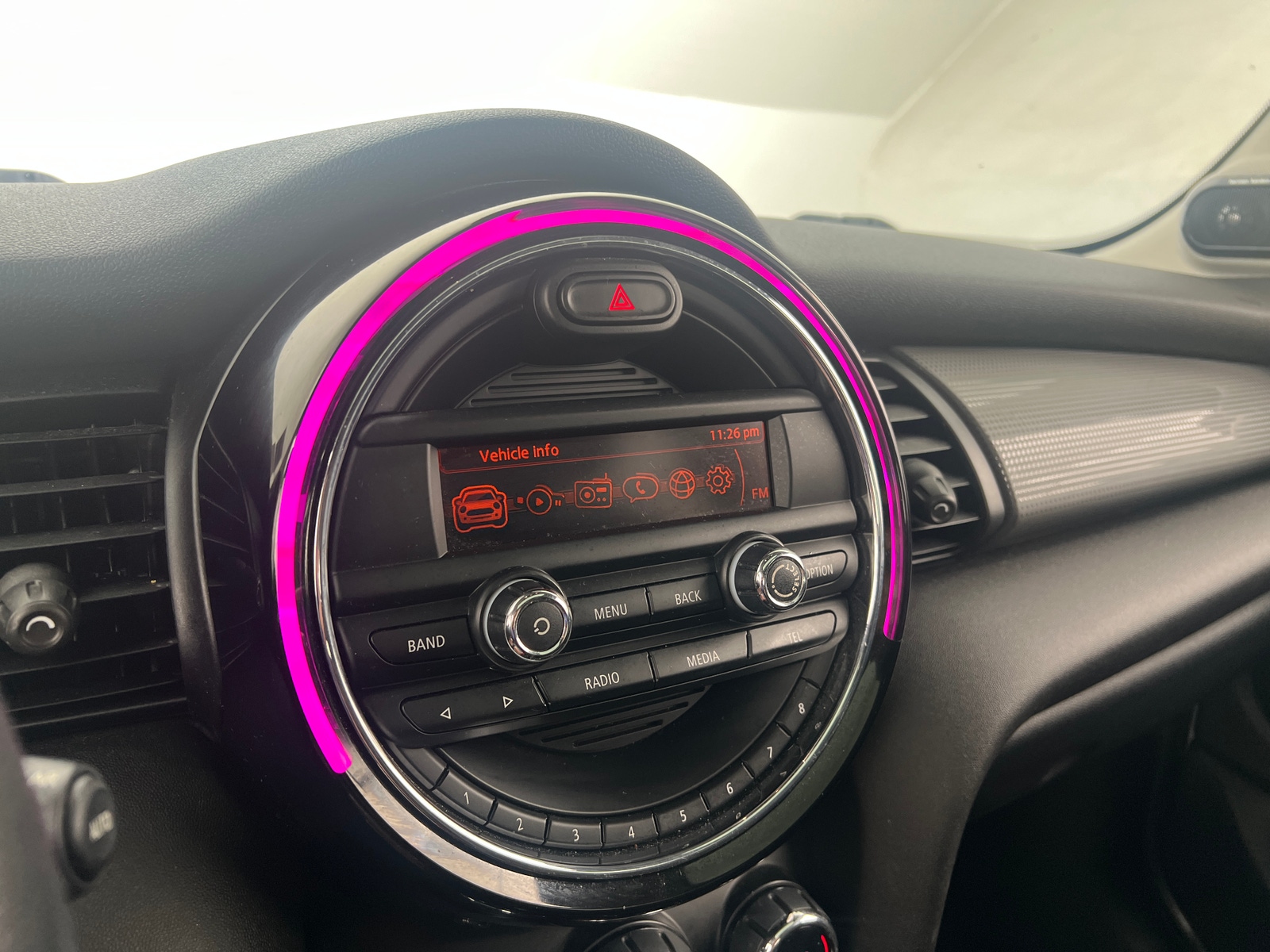 Thumbnail: 2015 MINI Cooper Hardtop - 3