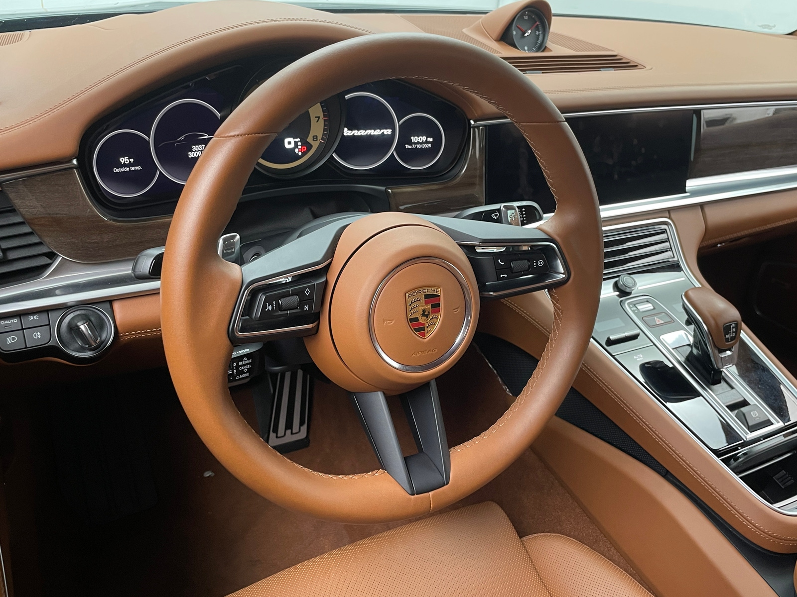 Thumbnail: 2023 Porsche Panamera - 5