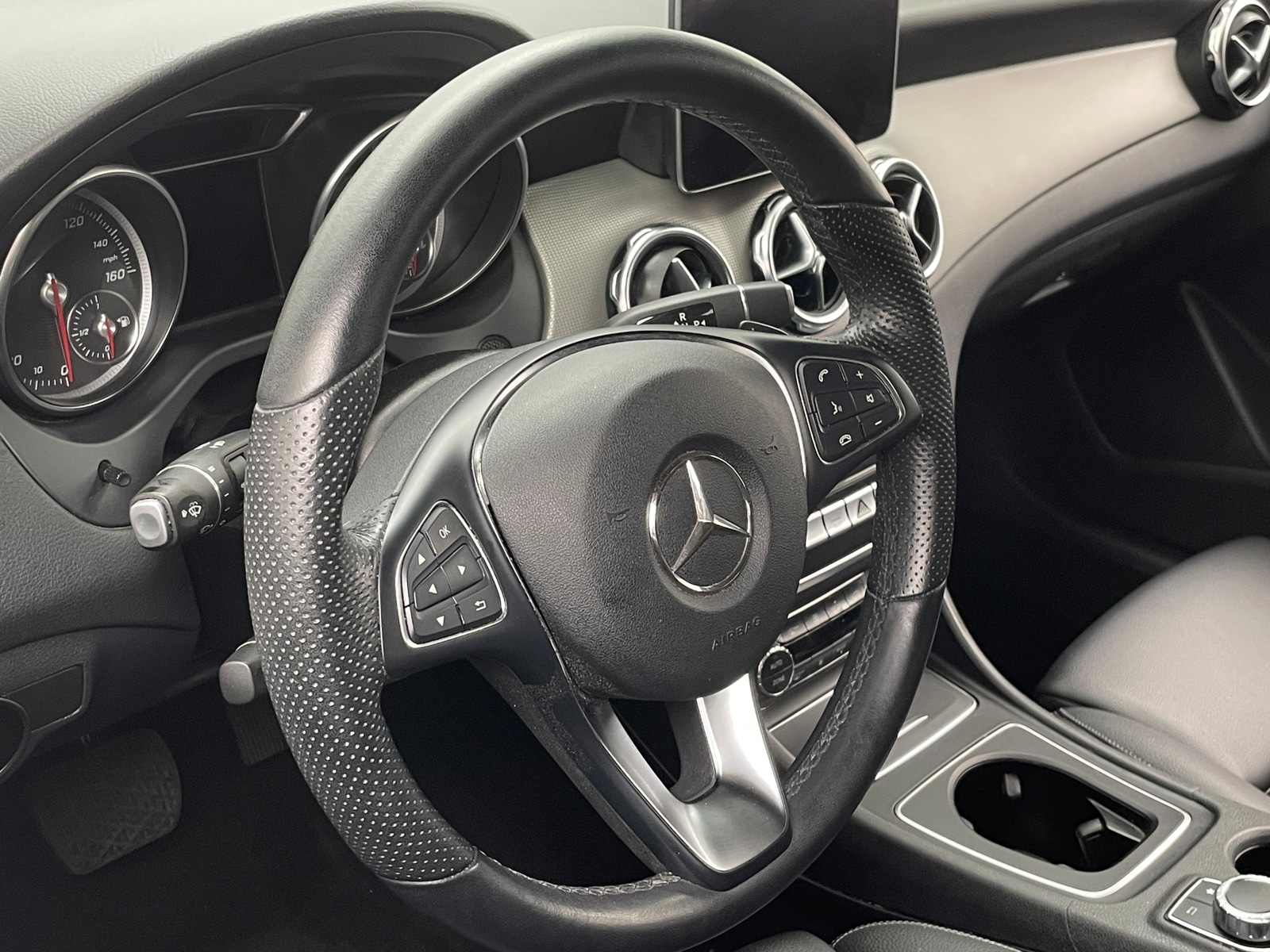 Thumbnail: 2019 Mercedes-Benz GLA - 4