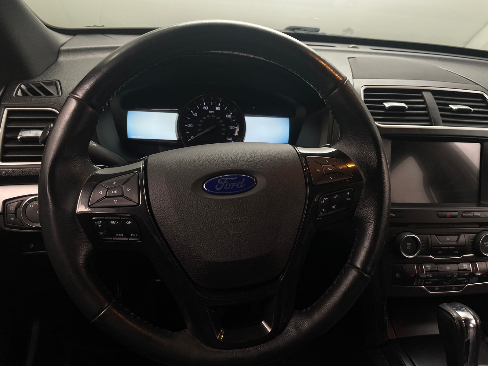 Thumbnail: 2017 Ford Explorer - 5