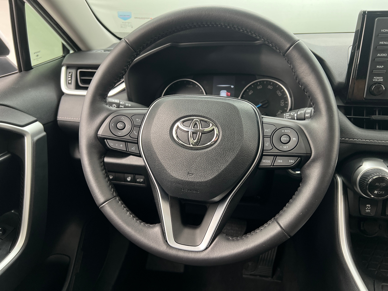 Thumbnail: 2022 Toyota RAV4 - 5