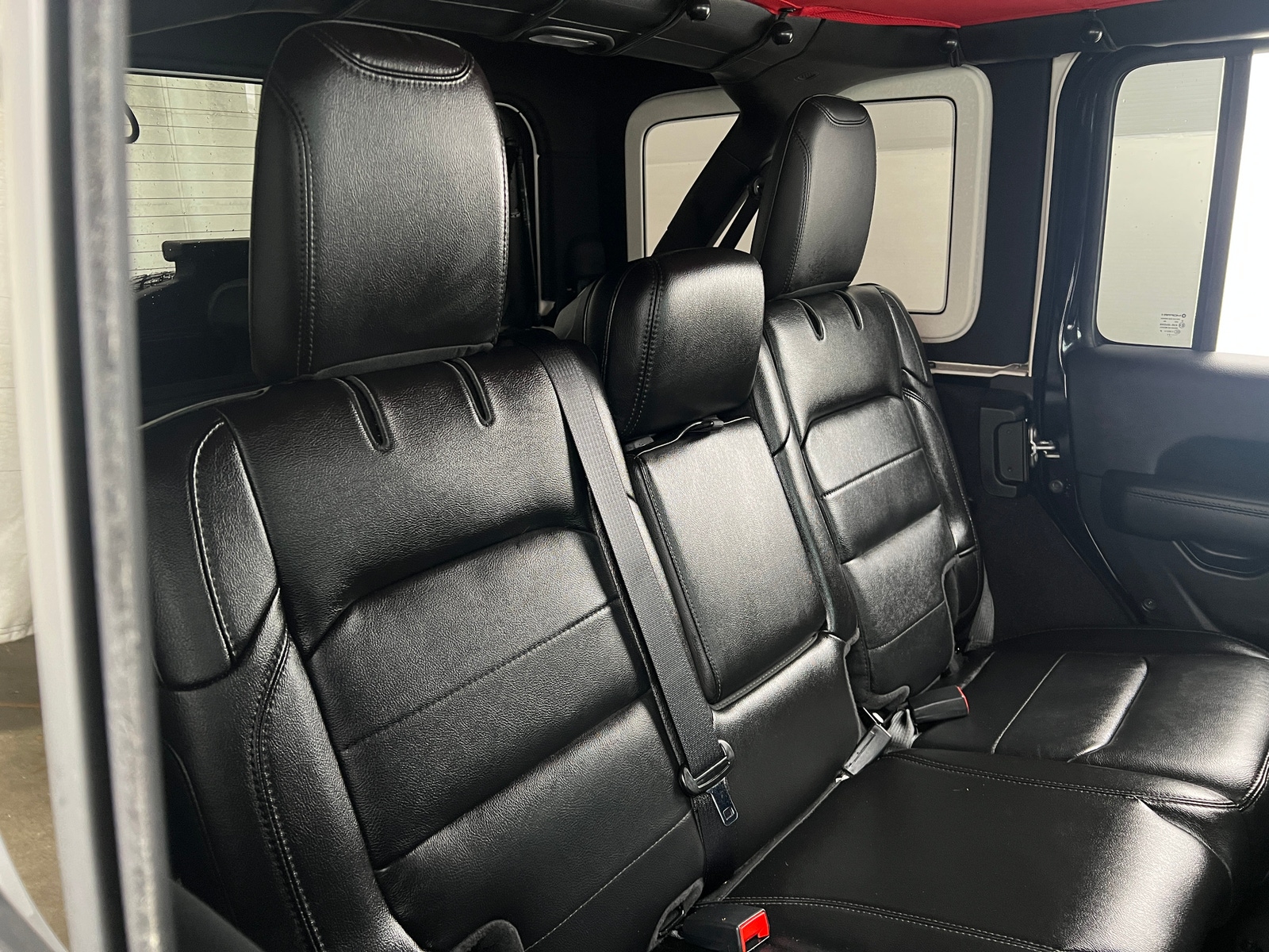 Thumbnail: 2021 Jeep Wrangler - 5
