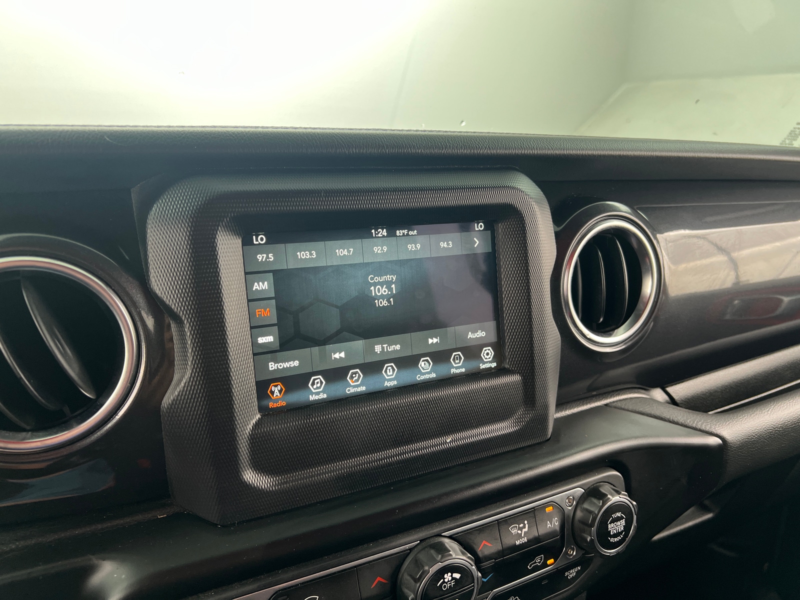 Thumbnail: 2021 Jeep Wrangler - 3