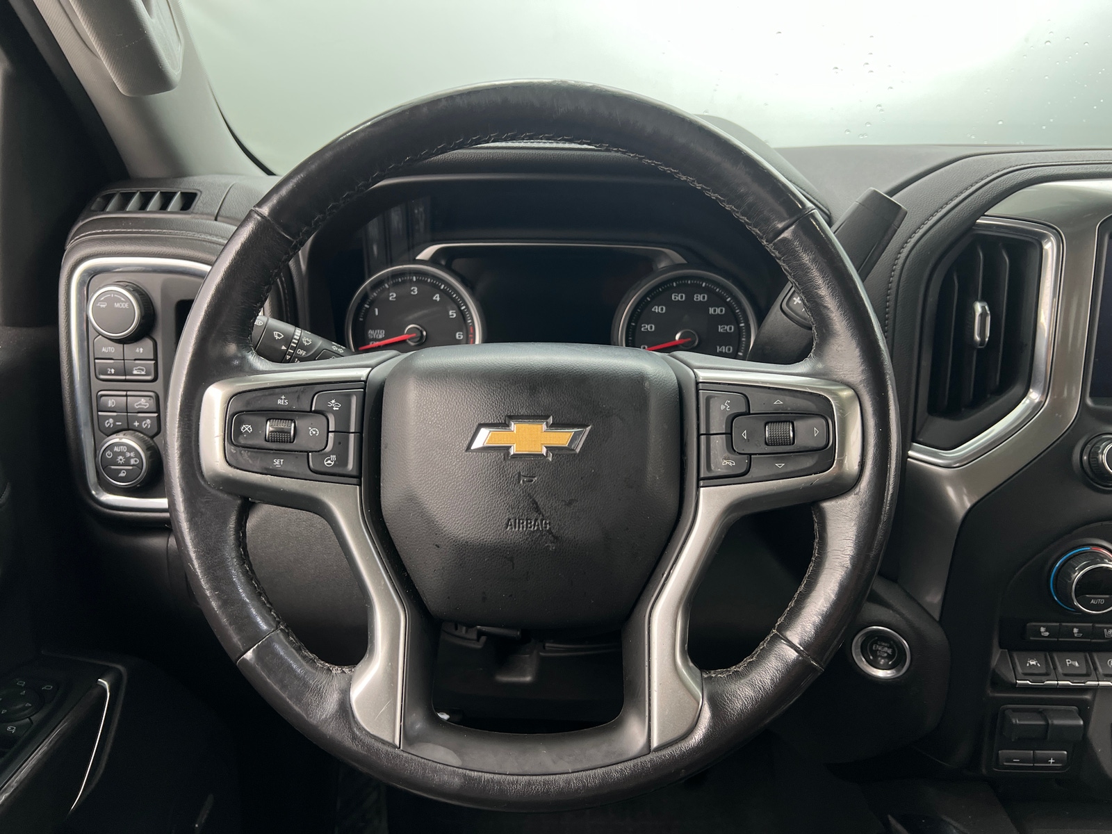 Thumbnail: 2020 Chevrolet Silverado 1500 - 4