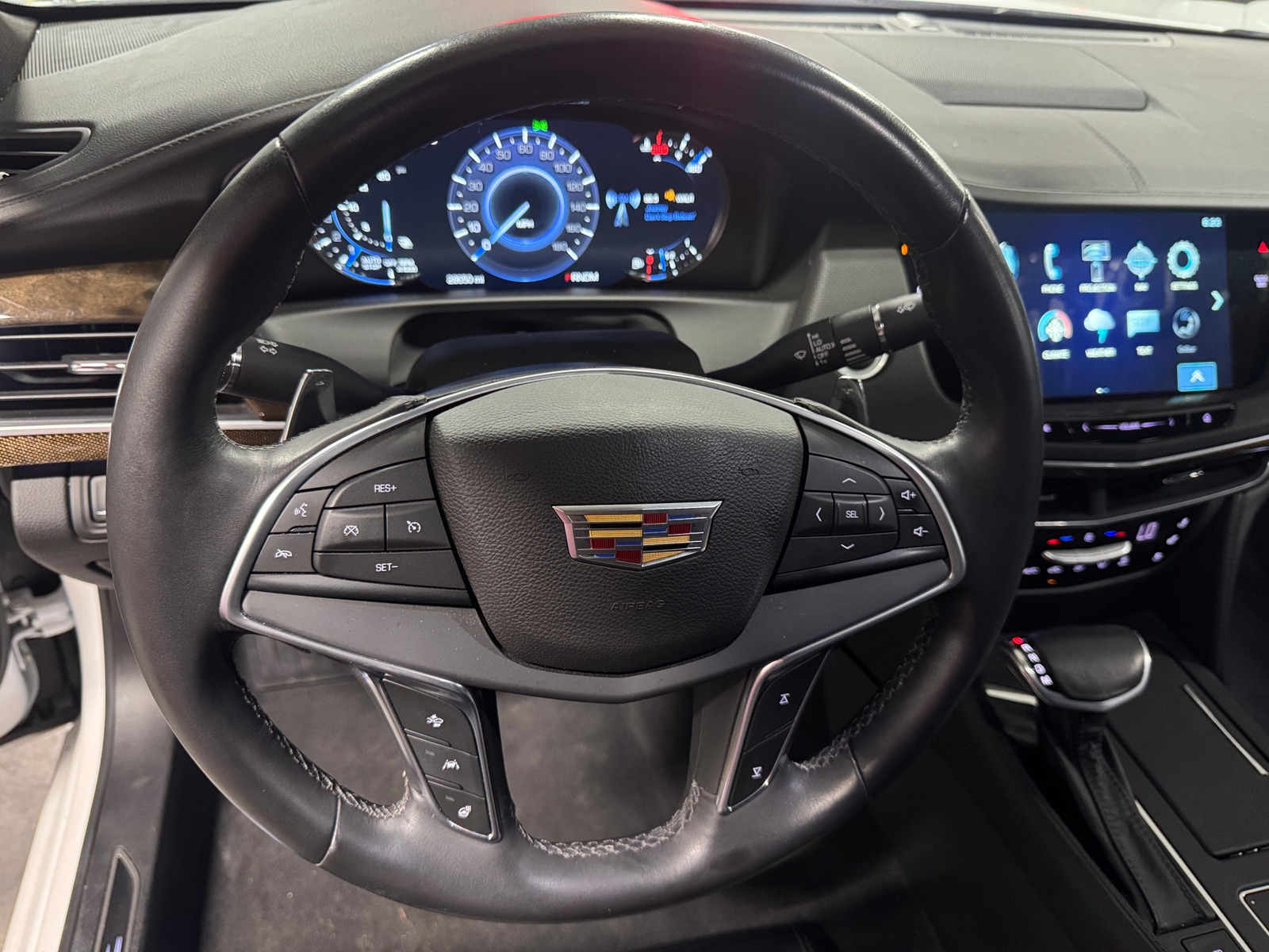 Thumbnail: 2016 Cadillac CT6 - 4