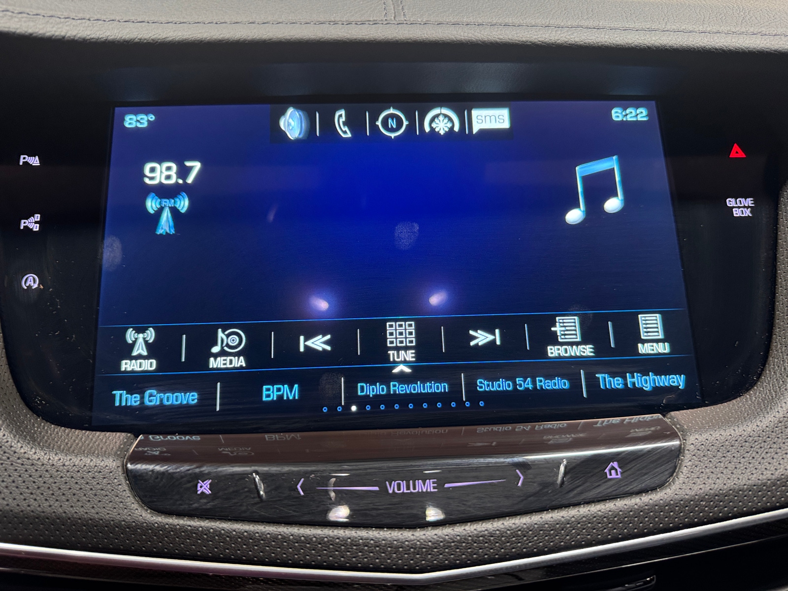 Thumbnail: 2016 Cadillac CT6 - 3